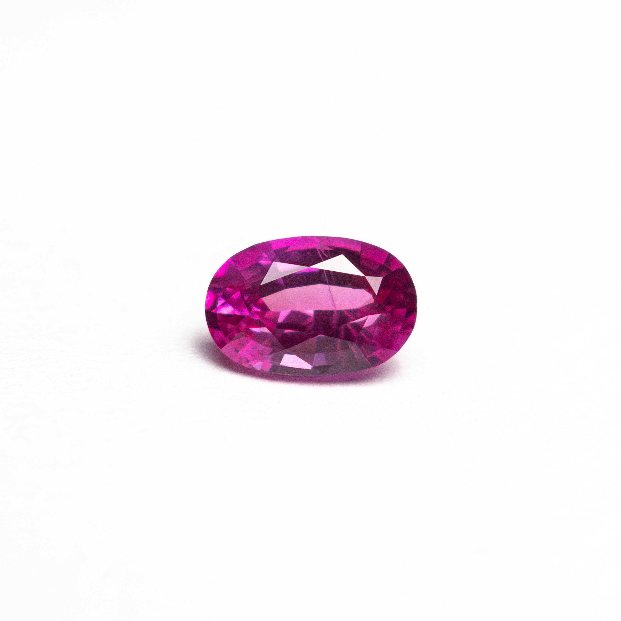 0.42ct 5.45x3.67x2.65mm Oval Brilliant Sapphire 27955 - 16 - Lelya - bespoke engagement and wedding rings made in Scotland, UK
