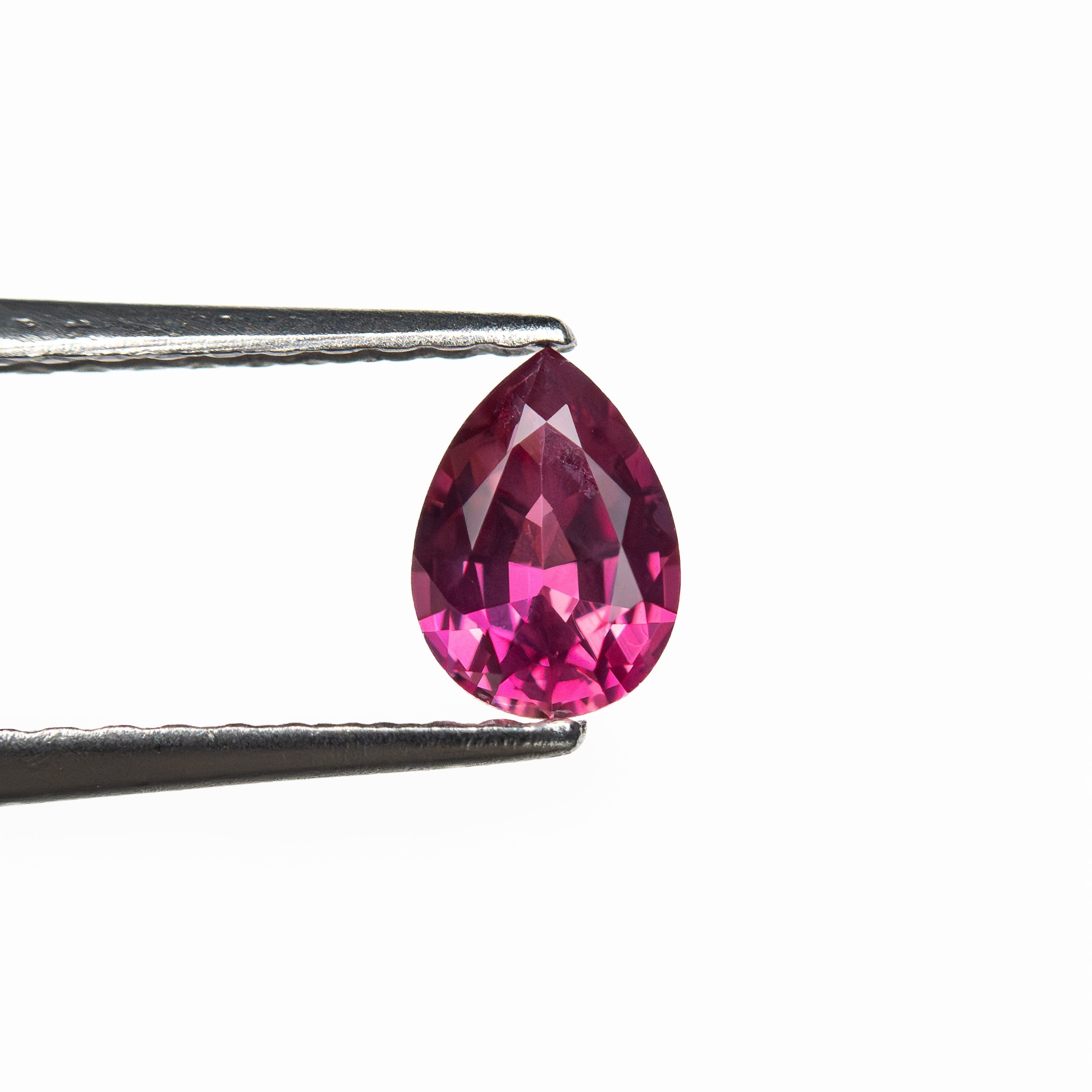 0.42ct 5.56x4.00x2.55mm Pear Brilliant Sapphire 27956 - 15 - Lelya - bespoke engagement and wedding rings made in Scotland, UK