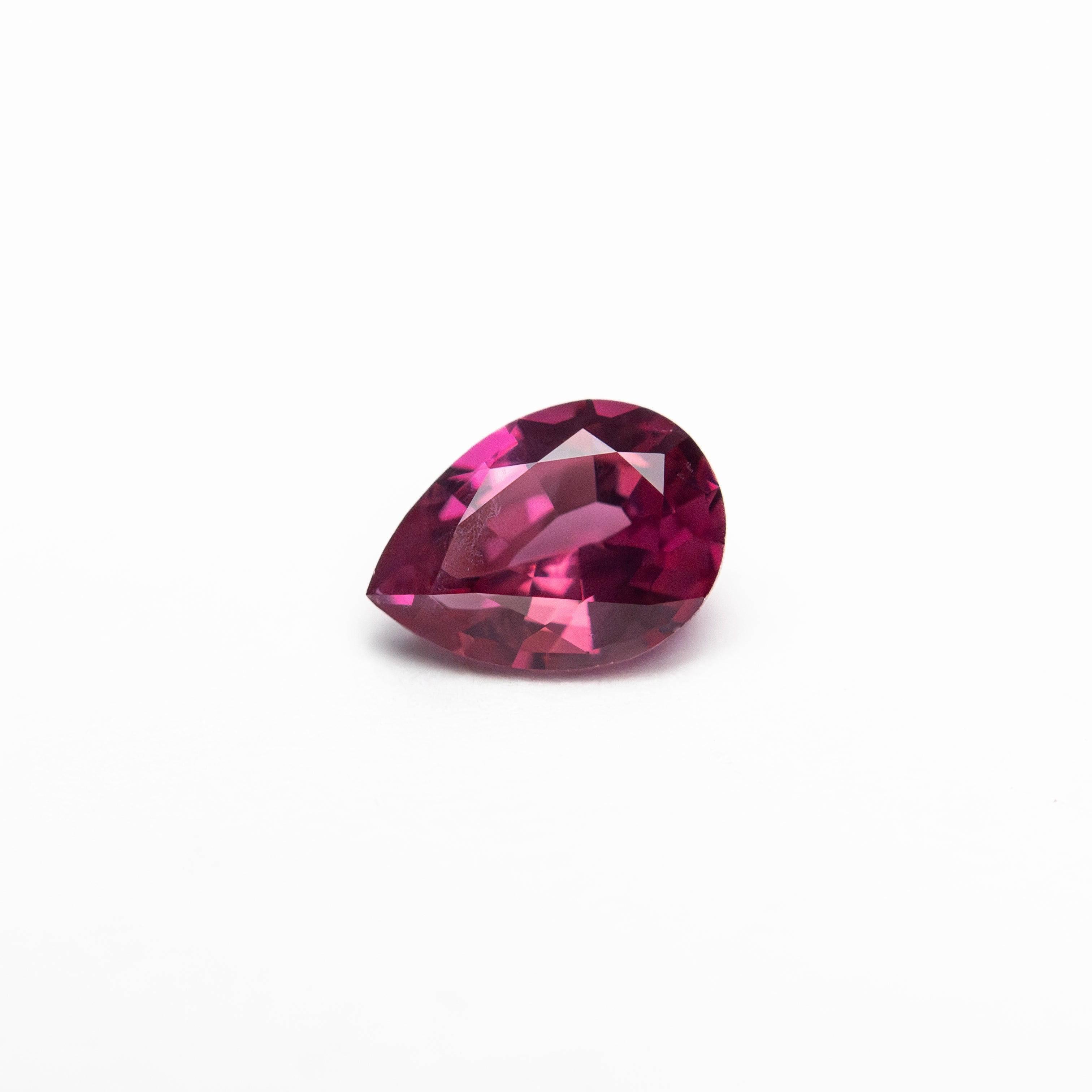 0.42ct 5.56x4.00x2.55mm Pear Brilliant Sapphire 27956 - 15 - Lelya - bespoke engagement and wedding rings made in Scotland, UK