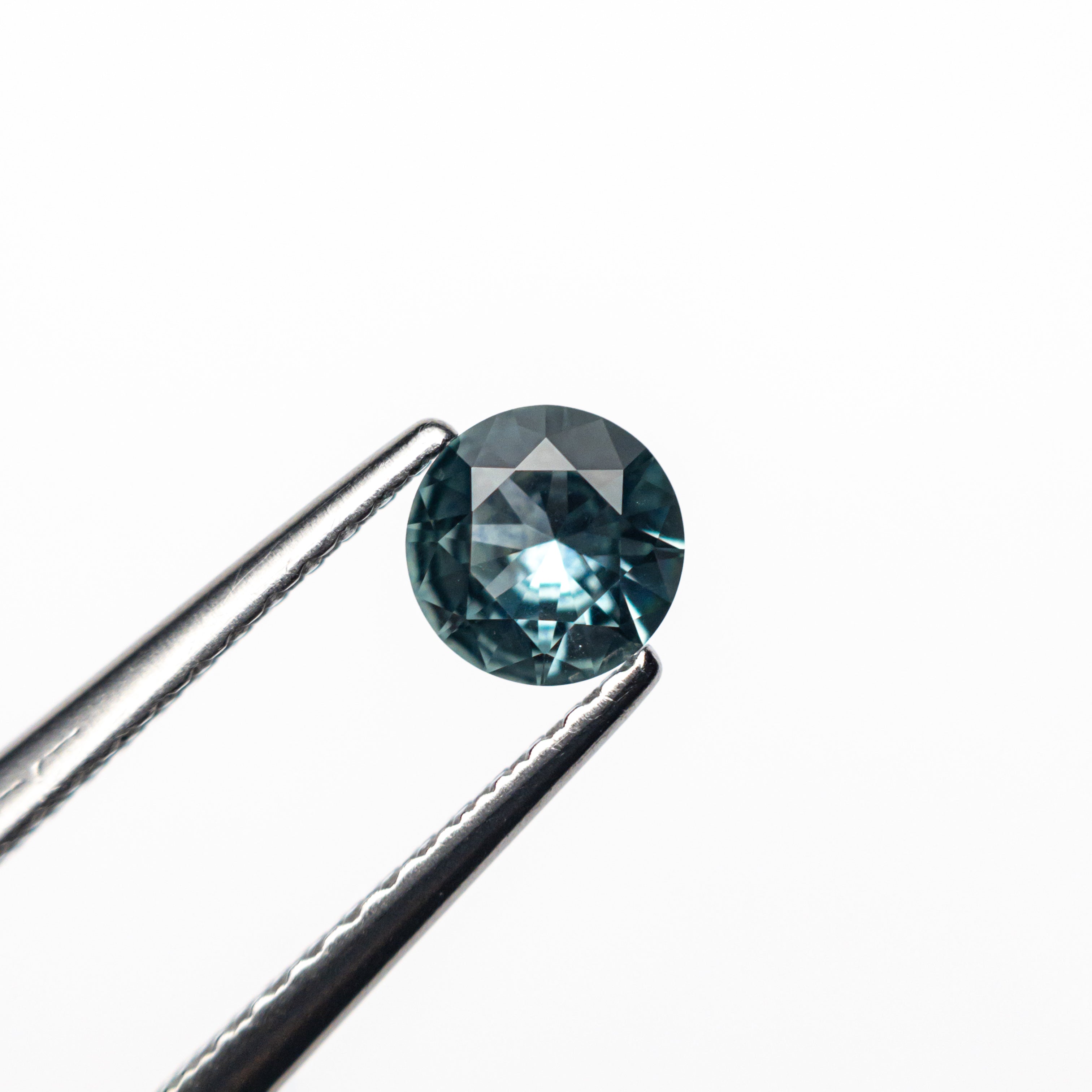 0.44ct 4.83x4.78x2.52mm Round Brilliant Sapphire 26556 - 22 - Lelya - bespoke engagement and wedding rings made in Scotland, UK