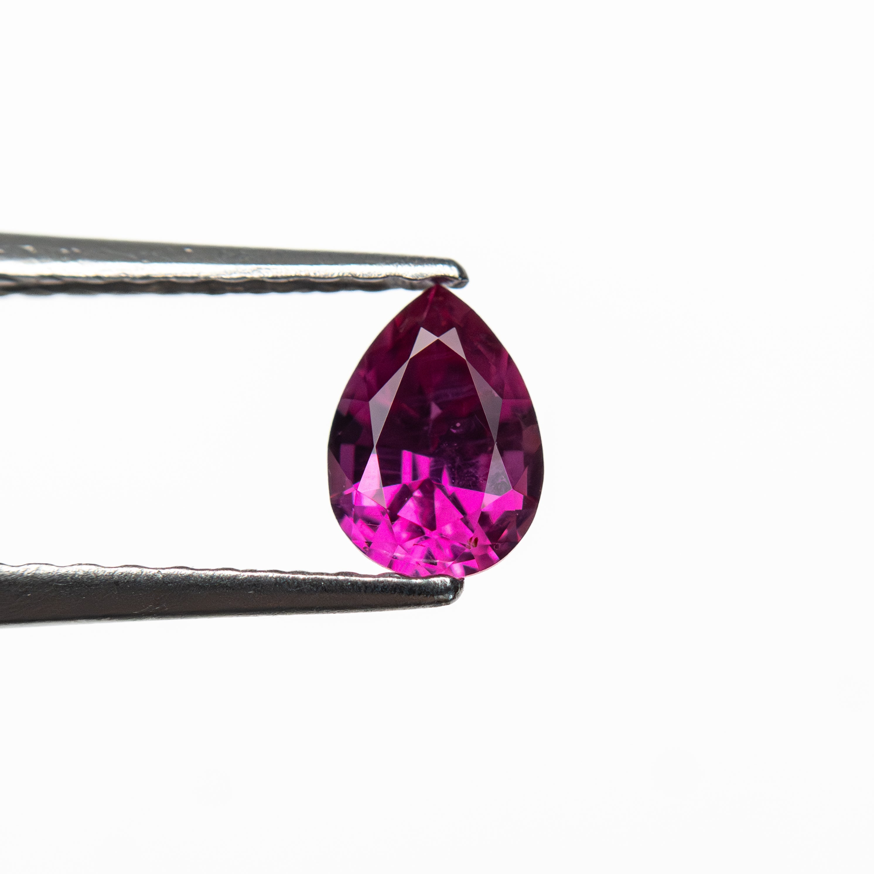 0.46ct 5.55x4.01x2.82mm Pear Brilliant Sapphire 27956 - 16 - Lelya - bespoke engagement and wedding rings made in Scotland, UK