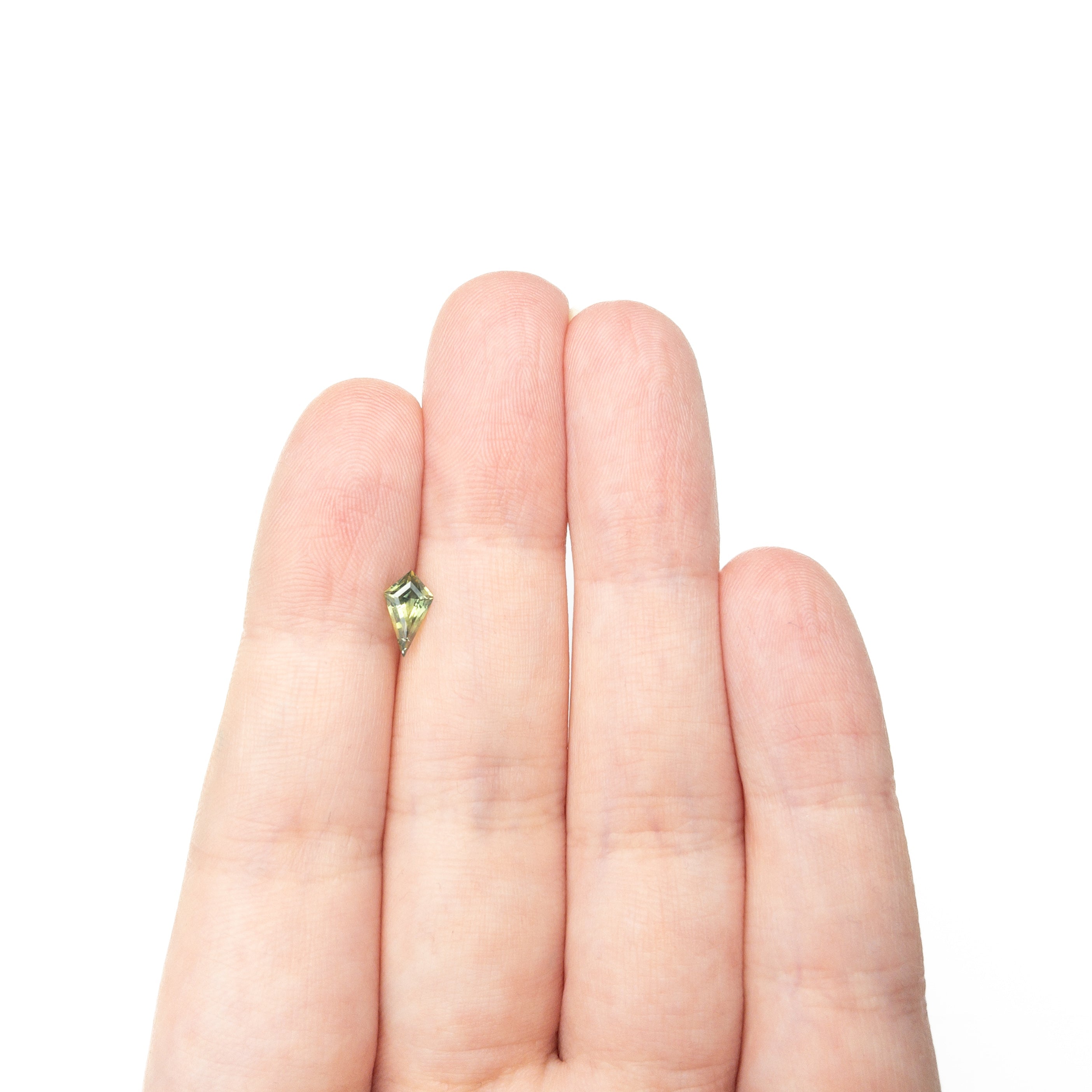 0.60ct 8.29x4.45x3.00mm Kite Step Cut Sapphire 27336 - 17 - Lelya - bespoke engagement and wedding rings made in Scotland, UK