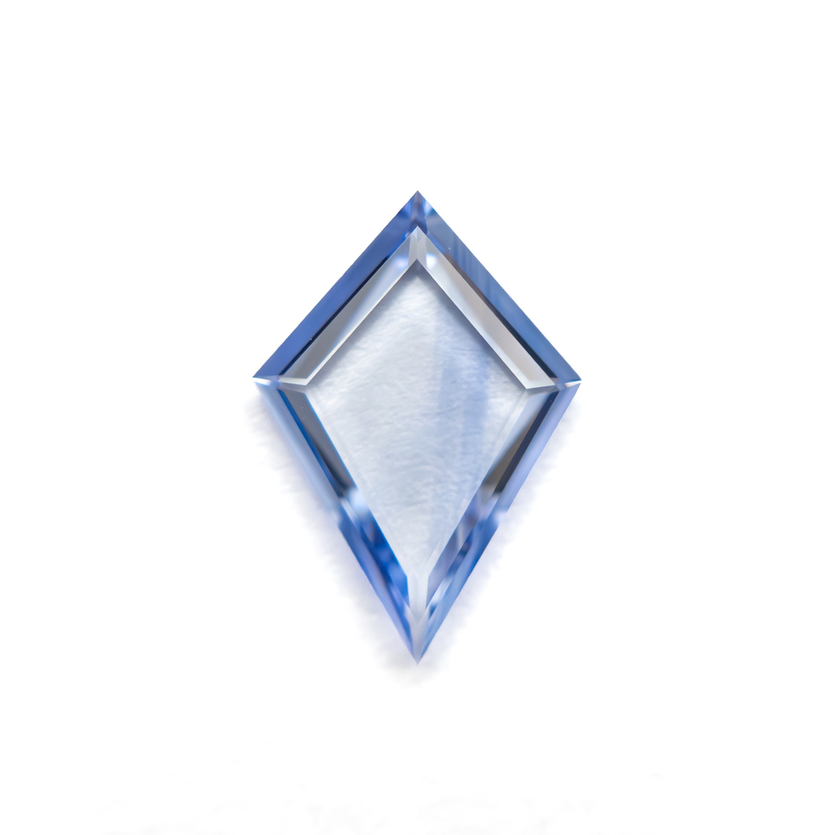 0.61ct 9.49x6.57x1.31mm Kite Portrait Cut Sapphire 27740-07 - Lelya - bespoke engagement and wedding rings made in Scotland, UK