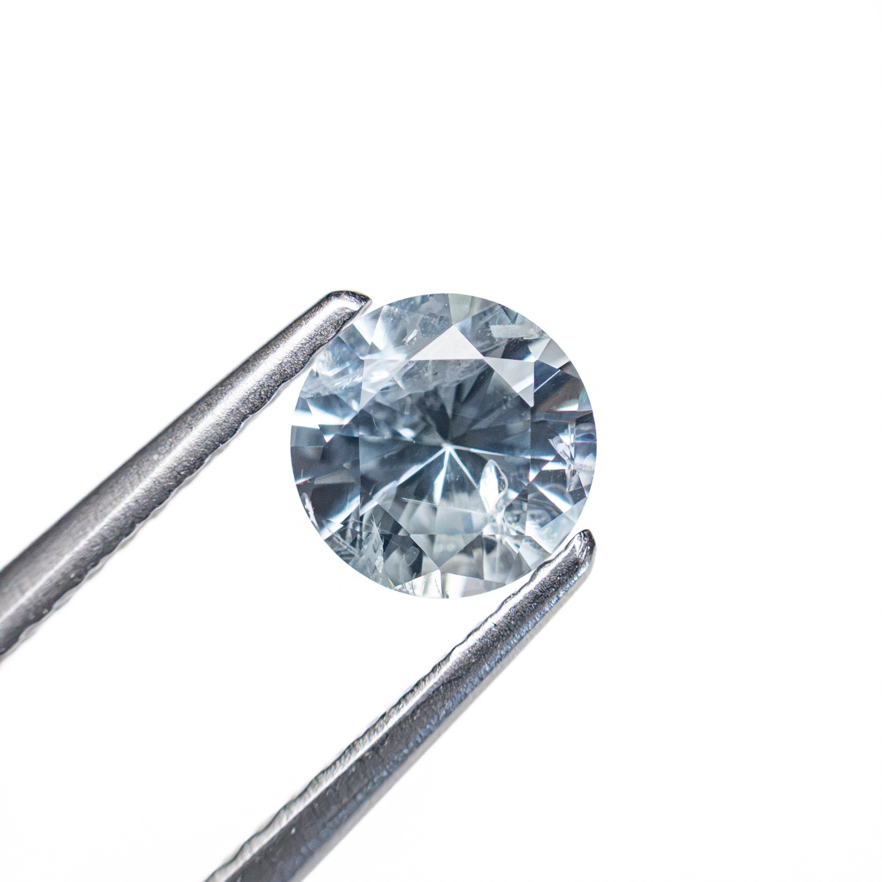 0.75ct 5.54x5.58x3.49mm Round Brilliant Sapphire 26134-15 - Lelya - bespoke engagement and wedding rings made in Scotland, UK