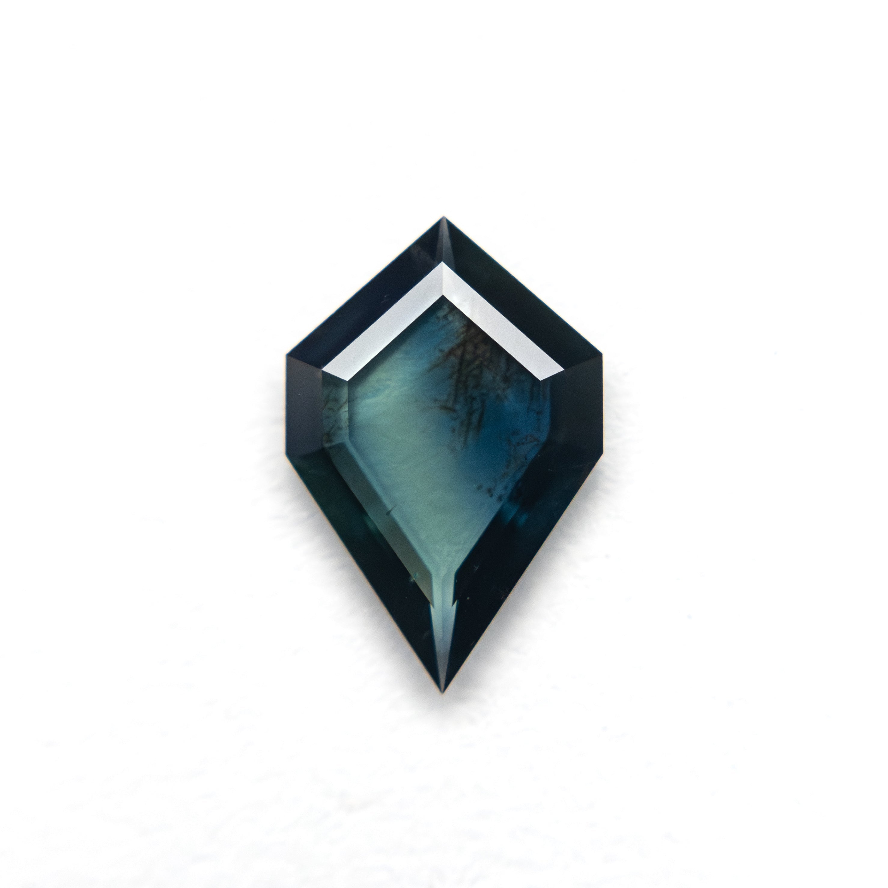 0.78ct 9.47x6.46x1.55mm Kite Portrait Cut Sapphire 27730-02 - Lelya - bespoke engagement and wedding rings made in Scotland, UK