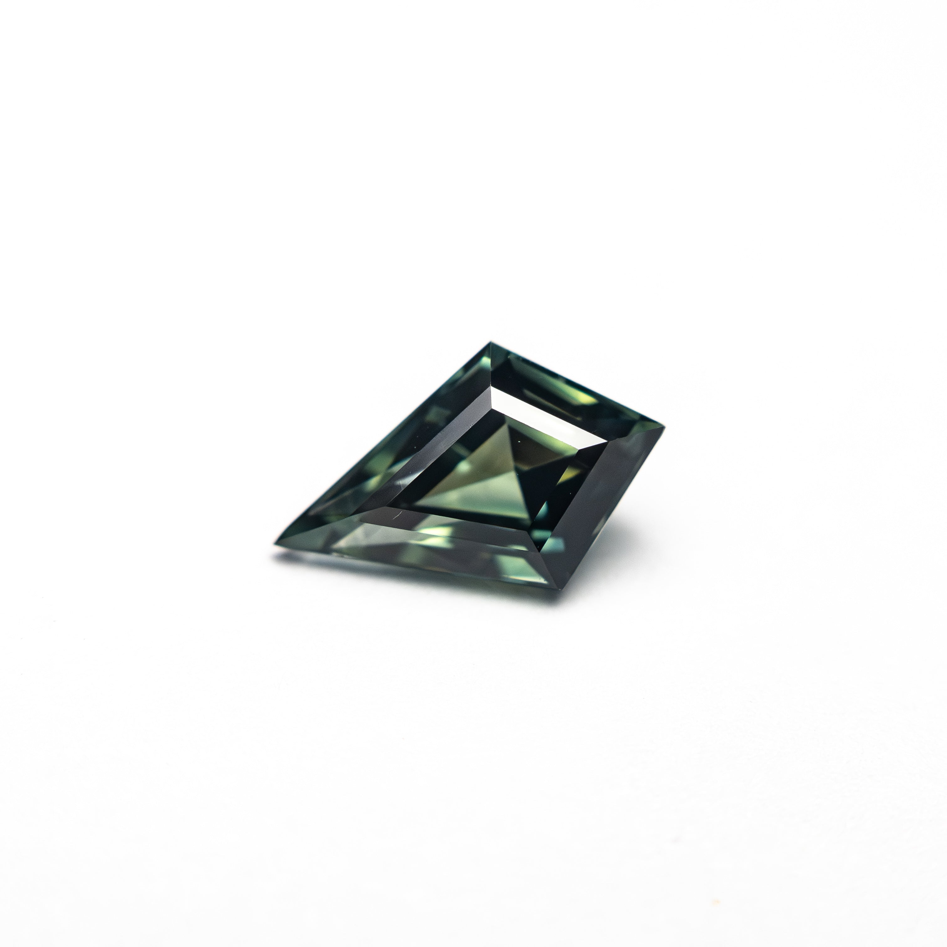 0.79ct 8.27x4.78x3.40mm Kite Step Cut Sapphire 27336 - 26 - Lelya - bespoke engagement and wedding rings made in Scotland, UK