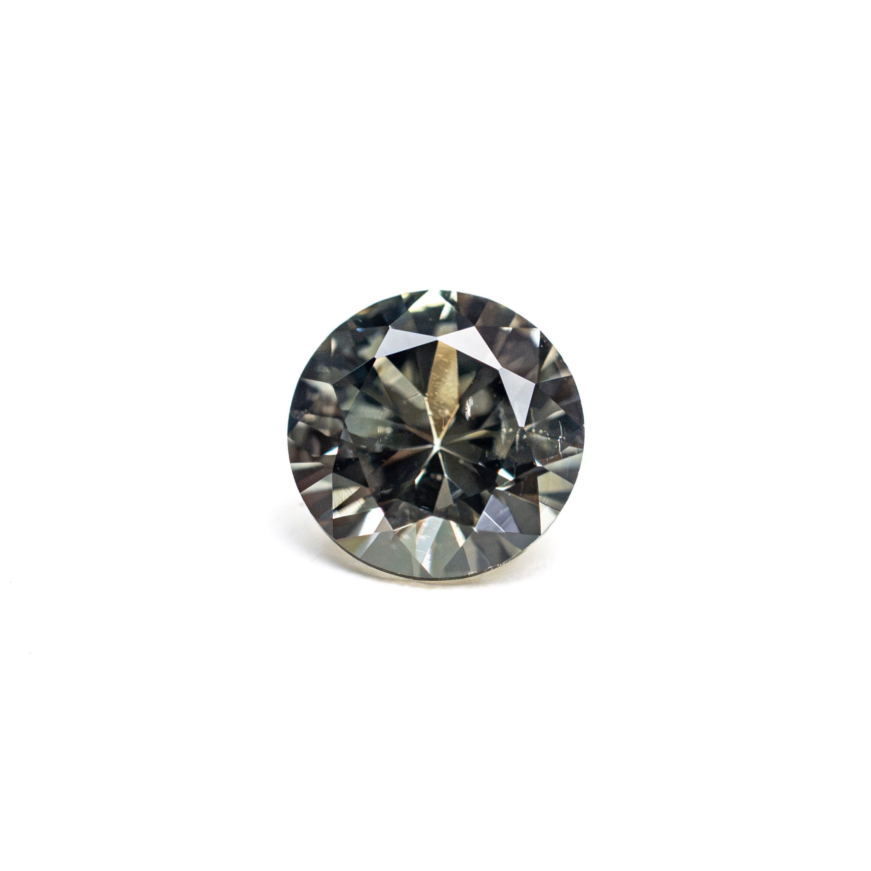 0.80ct 5.55x5.56x2.36mm Round Brilliant Sapphire 26134-17 - Lelya - bespoke engagement and wedding rings made in Scotland, UK