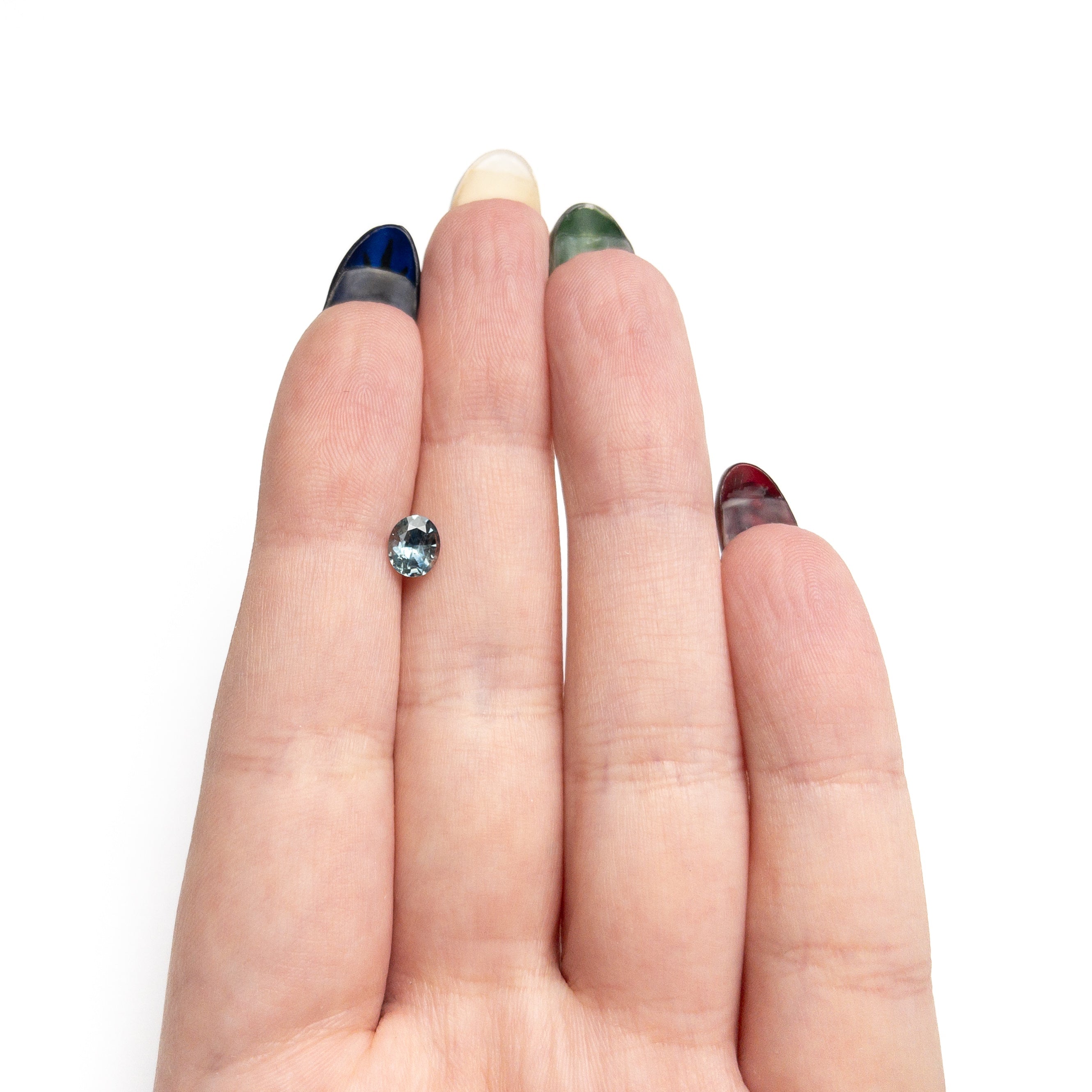 0.86ct 5.99x5.13x3.62mm Oval Brilliant Sapphire 26158-05 - Lelya - bespoke engagement and wedding rings made in Scotland, UK
