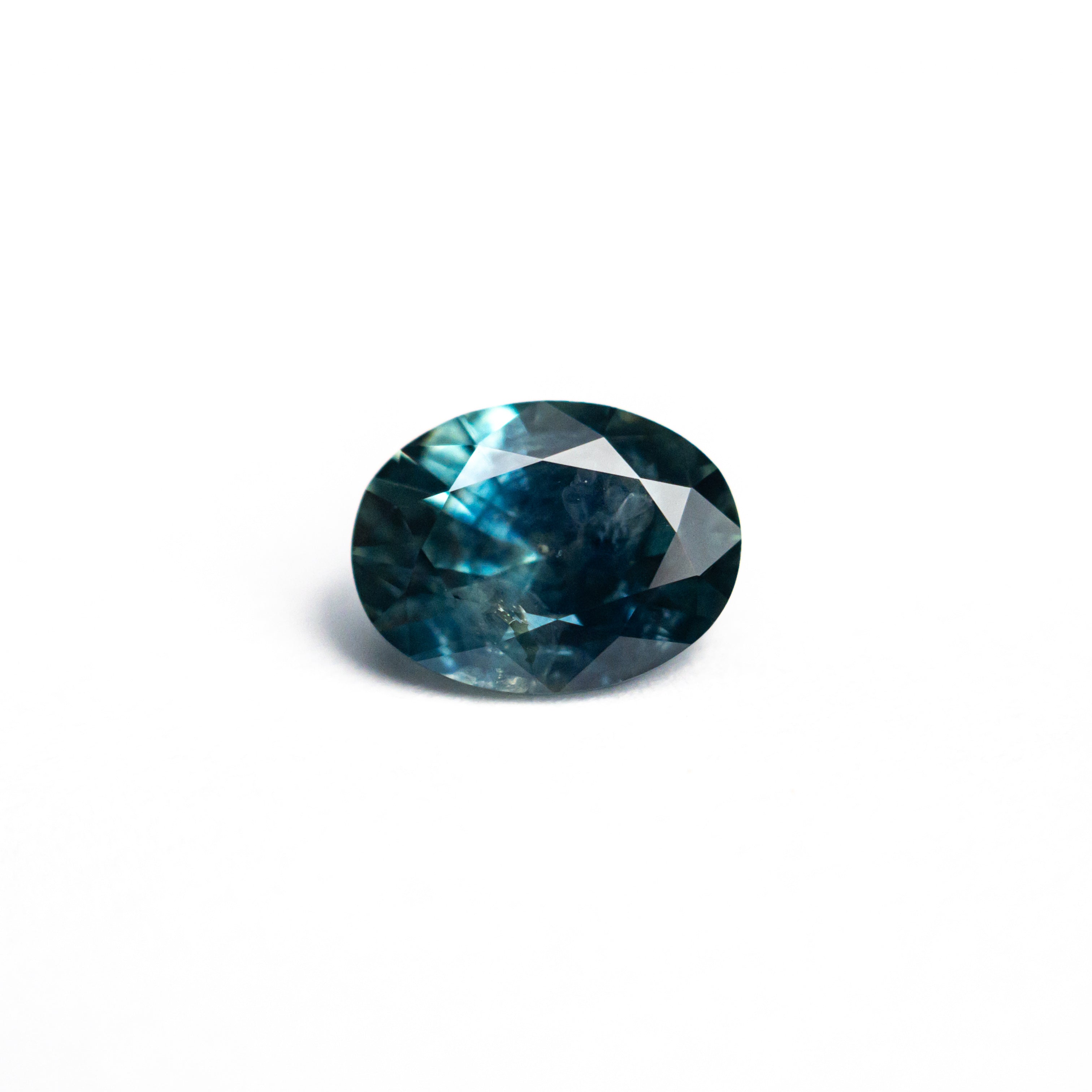 0.88ct 6.74x5.10x3.46mm Oval Brilliant Sapphire 26527 - 20 - Lelya - bespoke engagement and wedding rings made in Scotland, UK