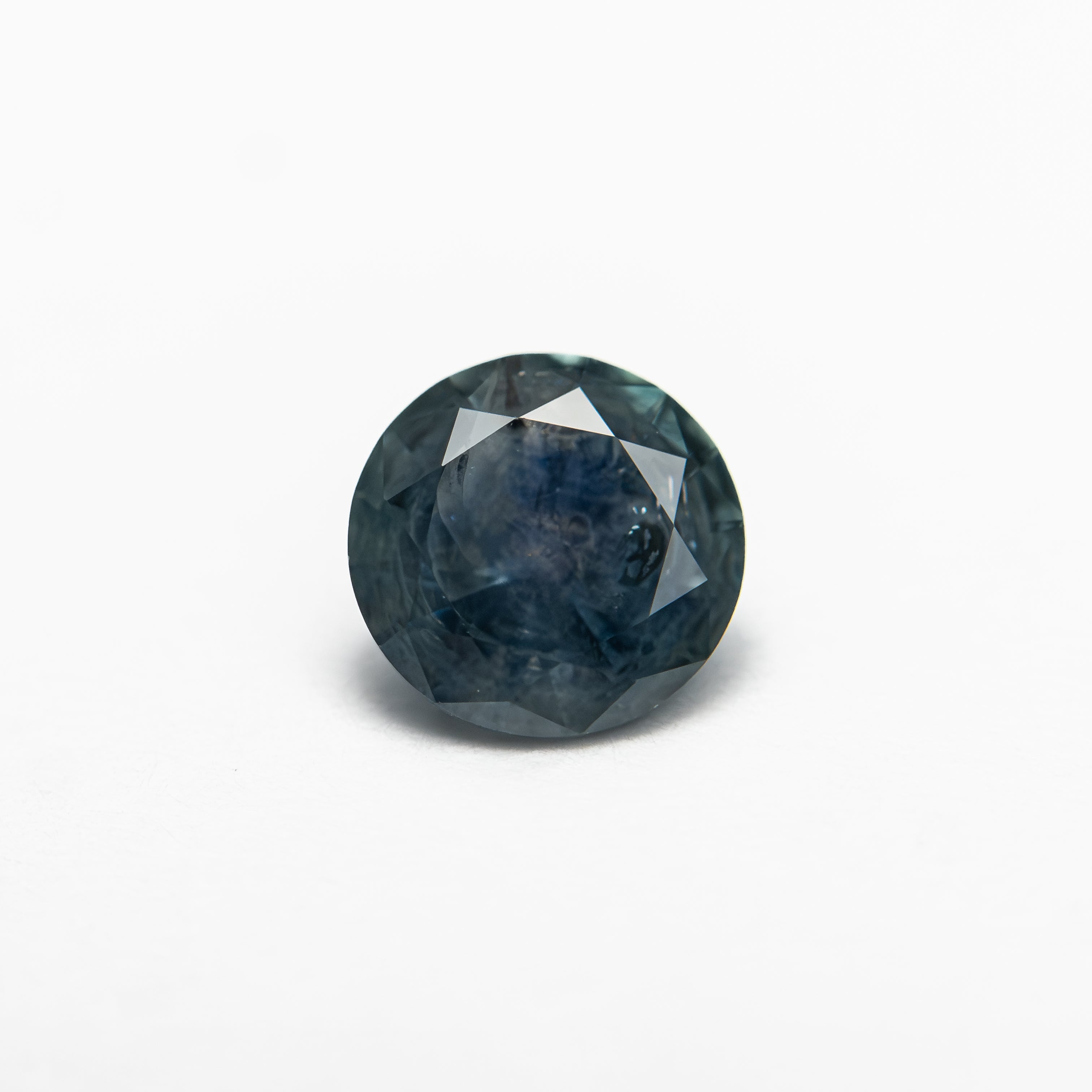 0.93ct 6.00x5.98x3.65mm Round Brilliant Sapphire 26526-12 - Lelya - bespoke engagement and wedding rings made in Scotland, UK