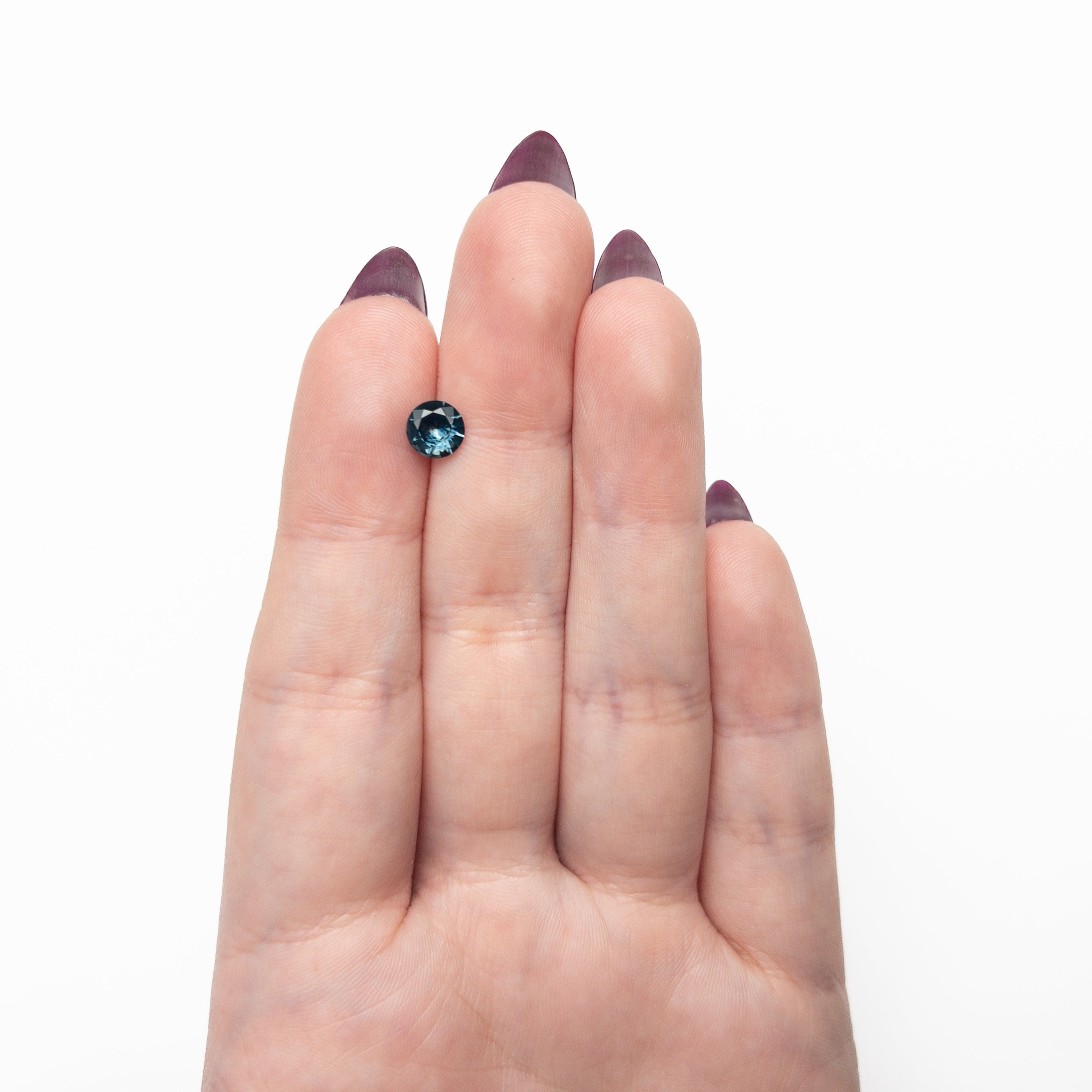0.94ct 6.16x6.14x3.31mm Round Brilliant Sapphire 26526-17 - Lelya - bespoke engagement and wedding rings made in Scotland, UK