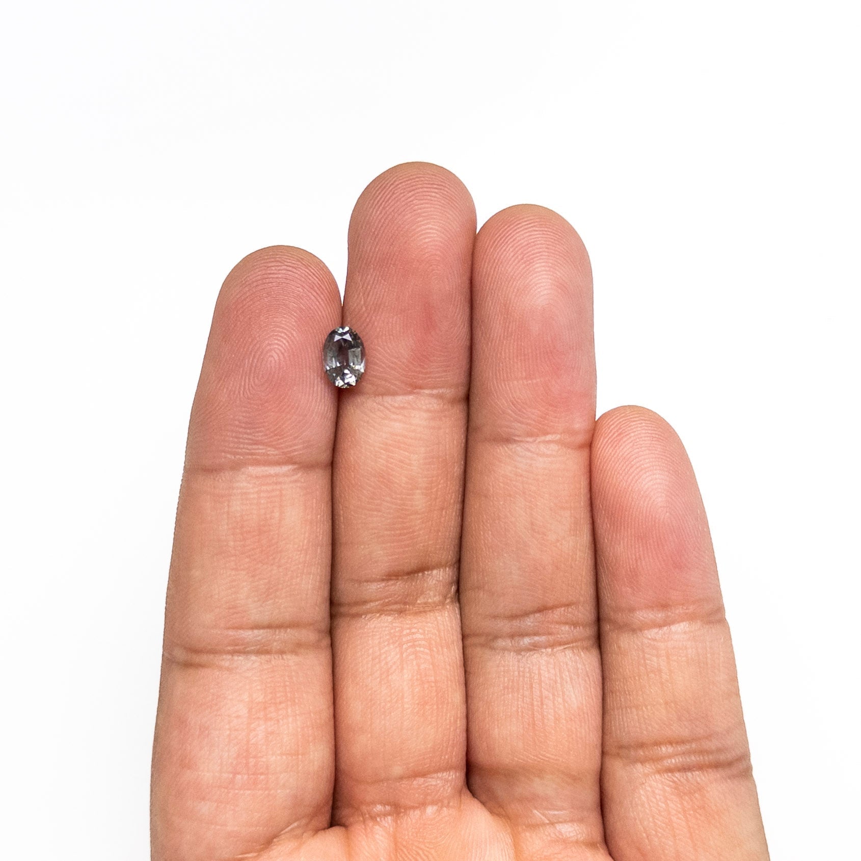 0.94ct 6.97x5.01x3.14mm Oval Brilliant Sapphire 26162-10 - Lelya - bespoke engagement and wedding rings made in Scotland, UK