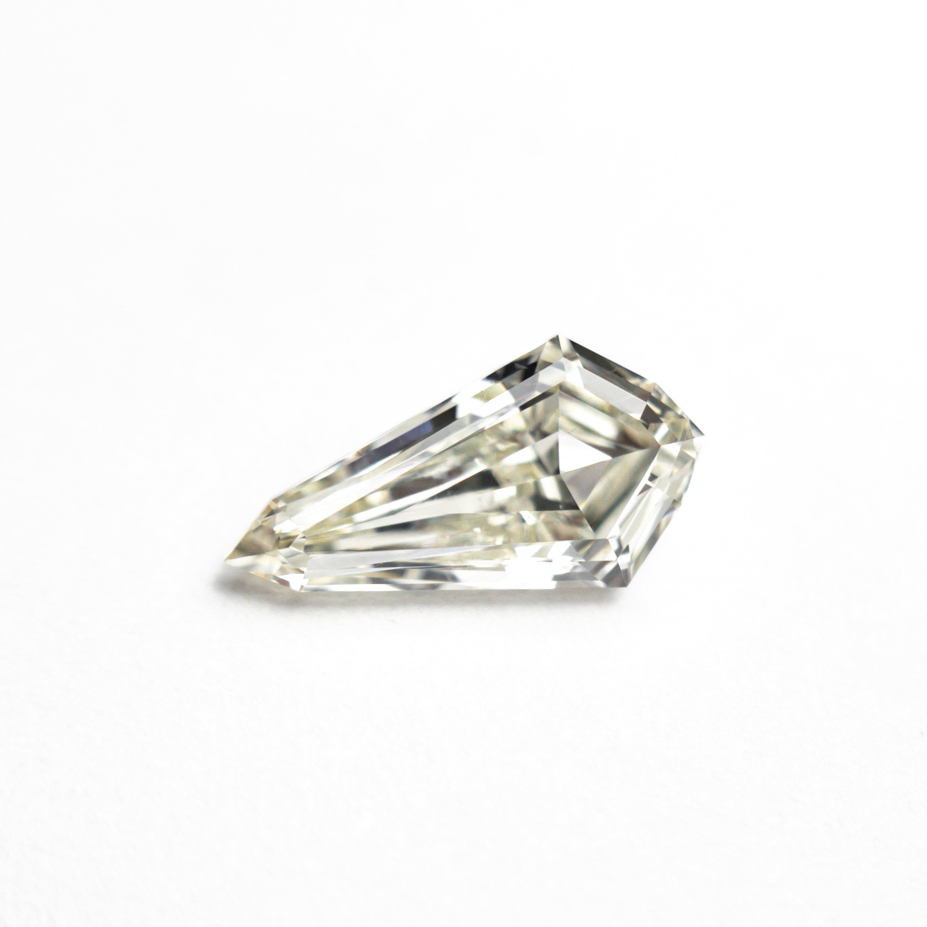 0.95ct 9.89x5.22x2.99mm SI1 L Shield Step Cut 25955 - 02 - Lelya - bespoke engagement and wedding rings made in Scotland, UK