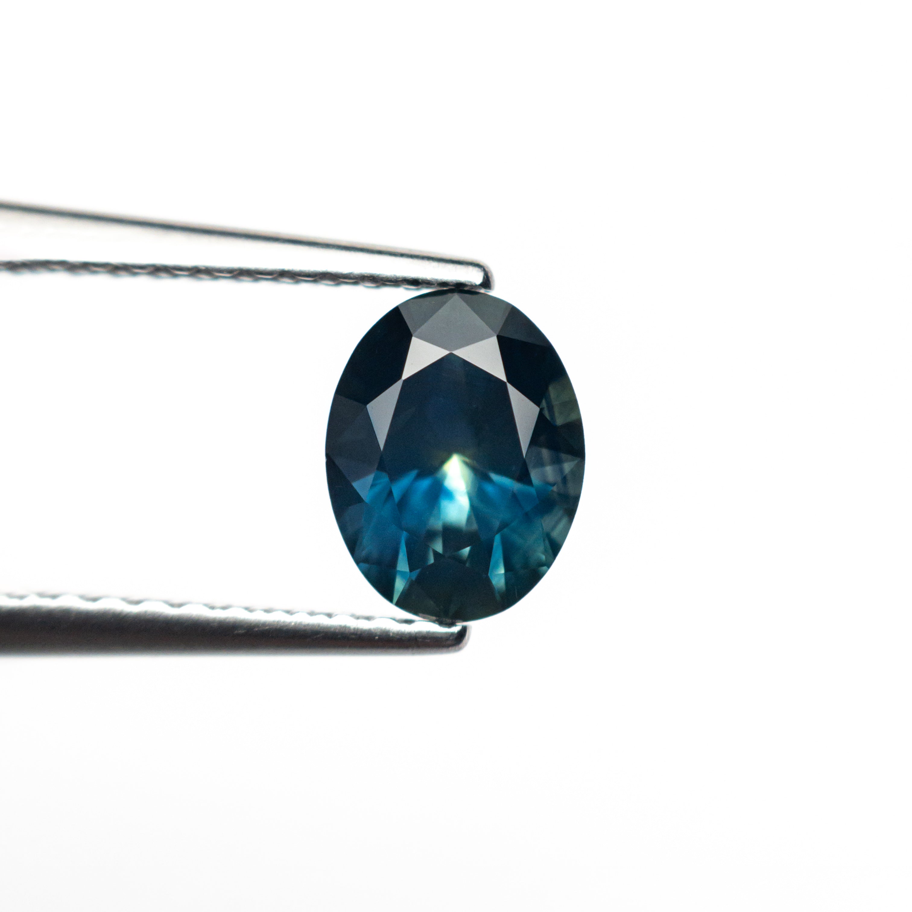 0.99ct 6.81x5.28x3.72mm Oval Brilliant Sapphire 26527 - 22 - Lelya - bespoke engagement and wedding rings made in Scotland, UK