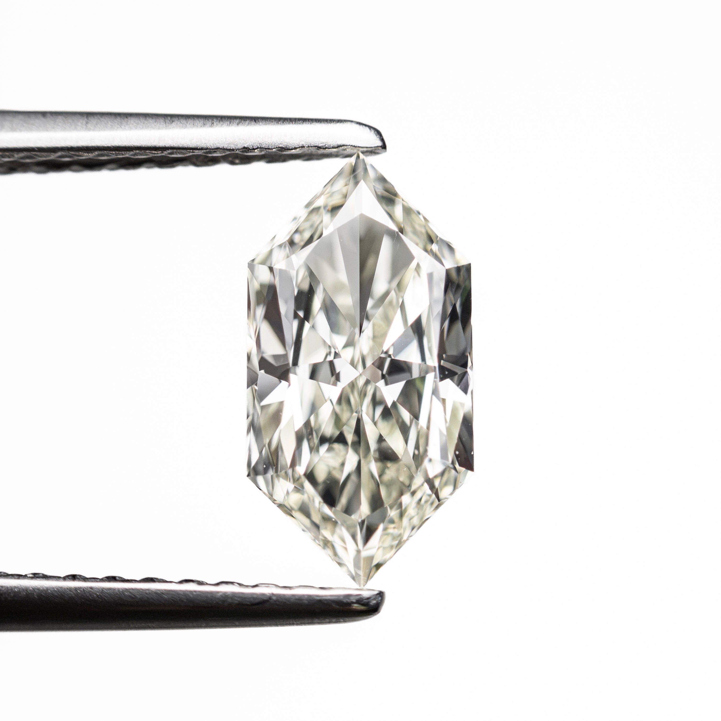 1.00ct 10.04x5.14x2.98mm GIA VS2 M Hexagon Brilliant 28310-01 - Lelya - bespoke engagement and wedding rings made in Scotland, UK