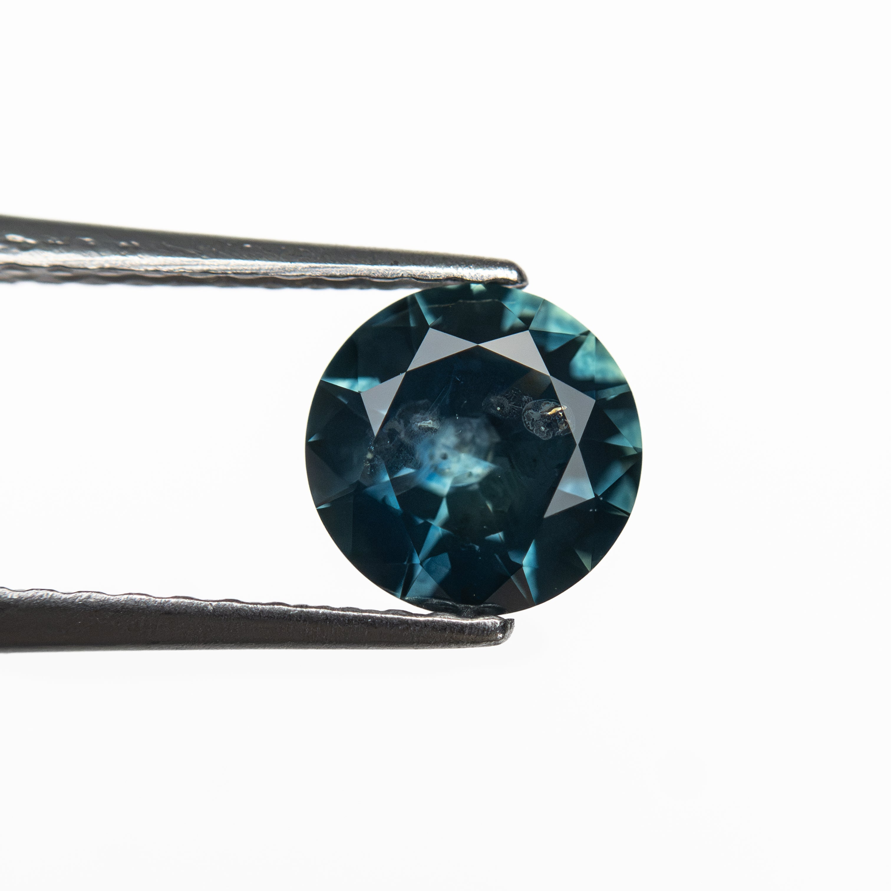 1.01ct 6.23x6.20x3.63mm Round Brilliant Sapphire 26526-11 - Lelya - bespoke engagement and wedding rings made in Scotland, UK