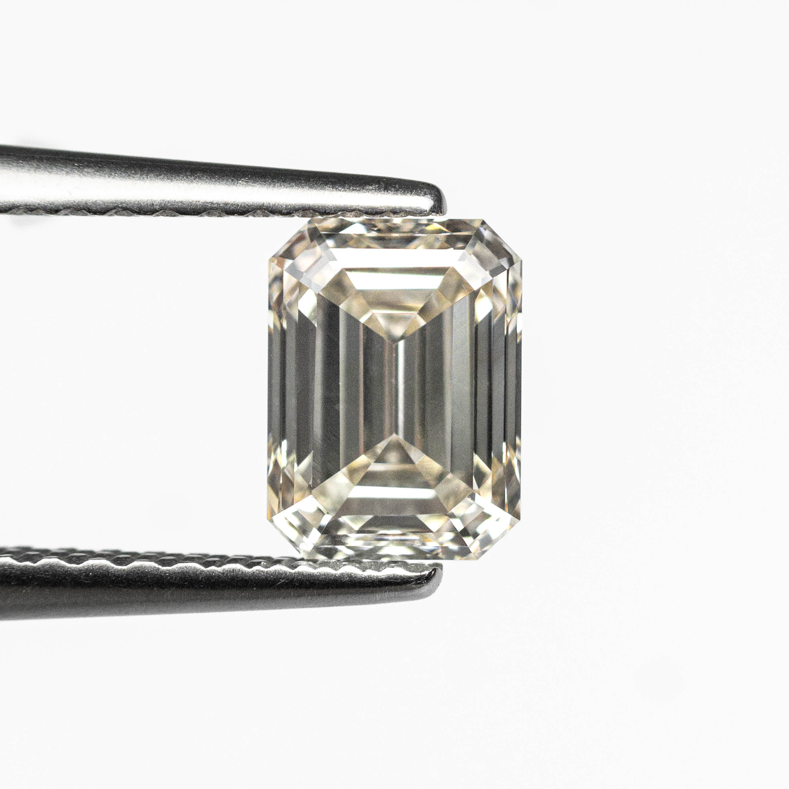 1.02ct 6.40x4.76x3.35mm VS1 Q - R Cut Corner Rectangle Step Cut 27376 - 10 - Lelya - bespoke engagement and wedding rings made in Scotland, UK