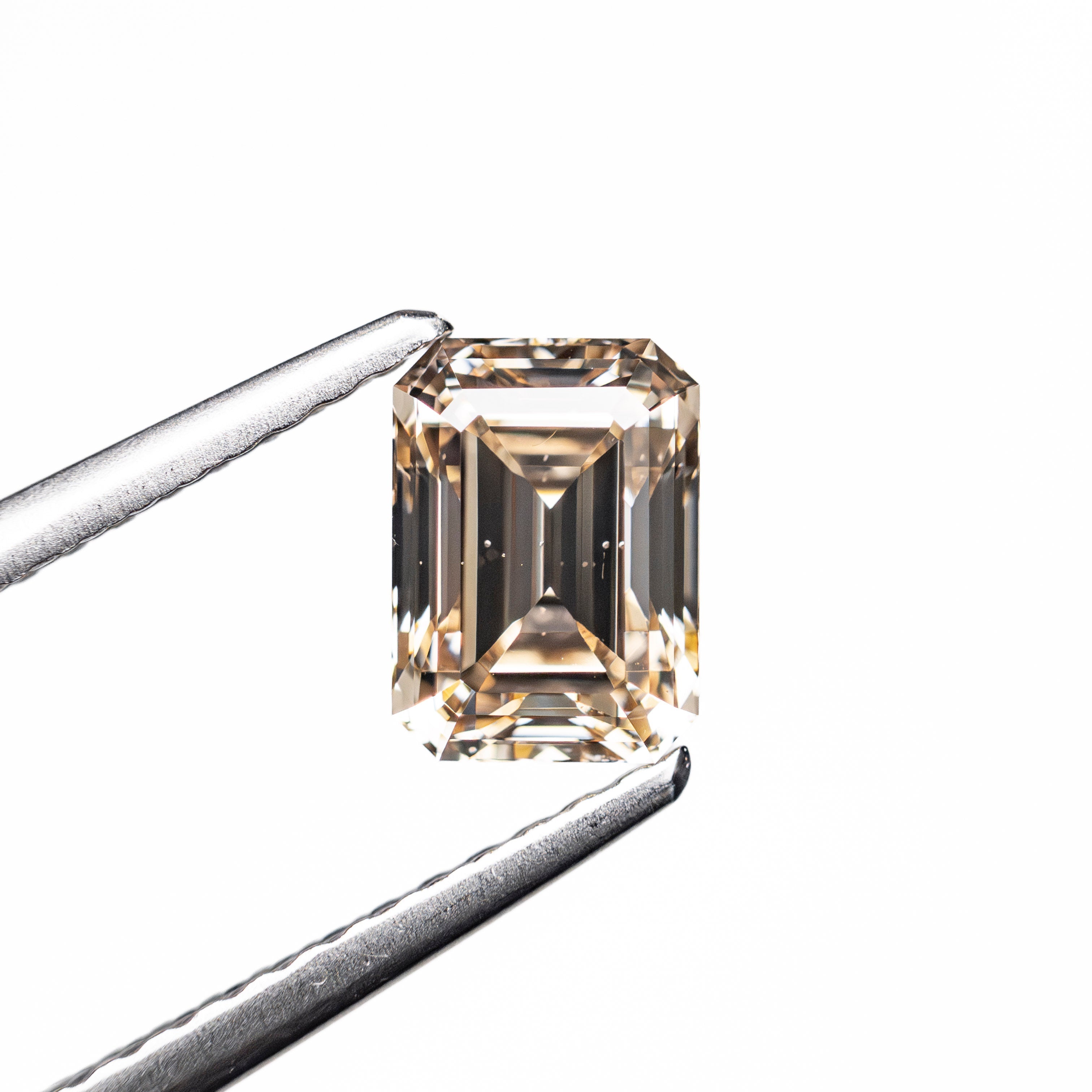 1.02ct 6.43x4.67x3.59mm SI1 C4 Cut Corner Rectangle Step Cut 🇨🇦 28007-01 - Lelya - bespoke engagement and wedding rings made in Scotland, UK