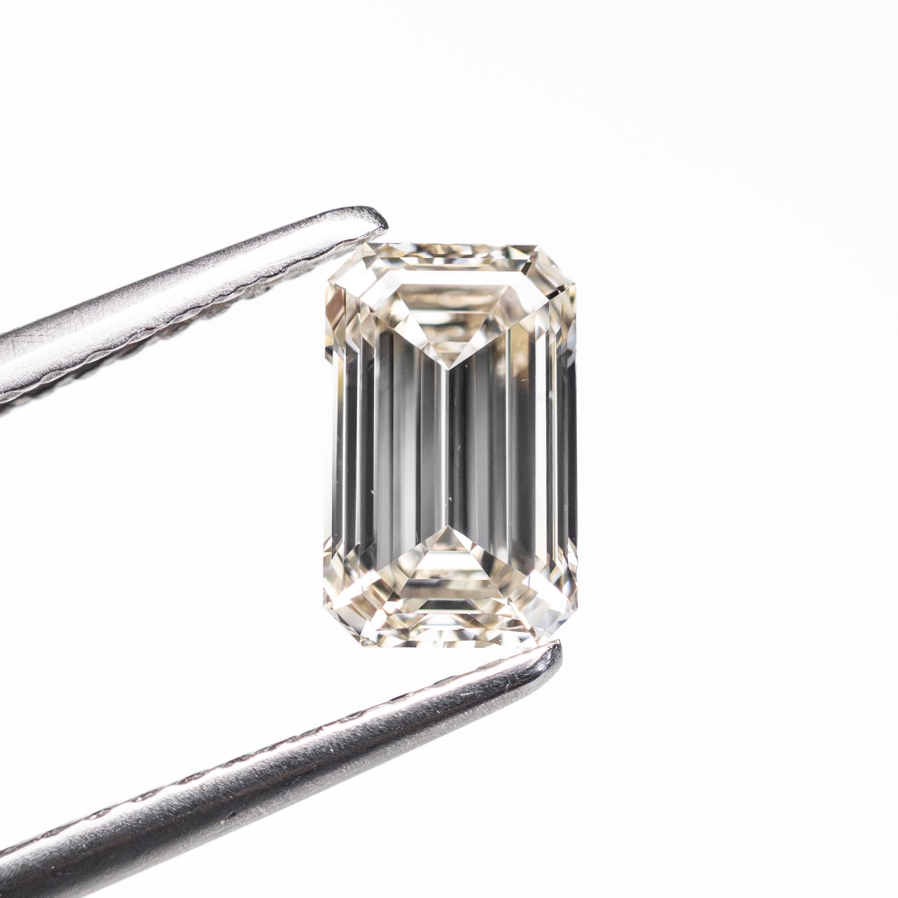 1.02ct 7.25x4.54x3.07mm VS1 M-N Cut Corner Rectangle Step Cut 🇨🇦 28313-19 - Lelya - bespoke engagement and wedding rings made in Scotland, UK