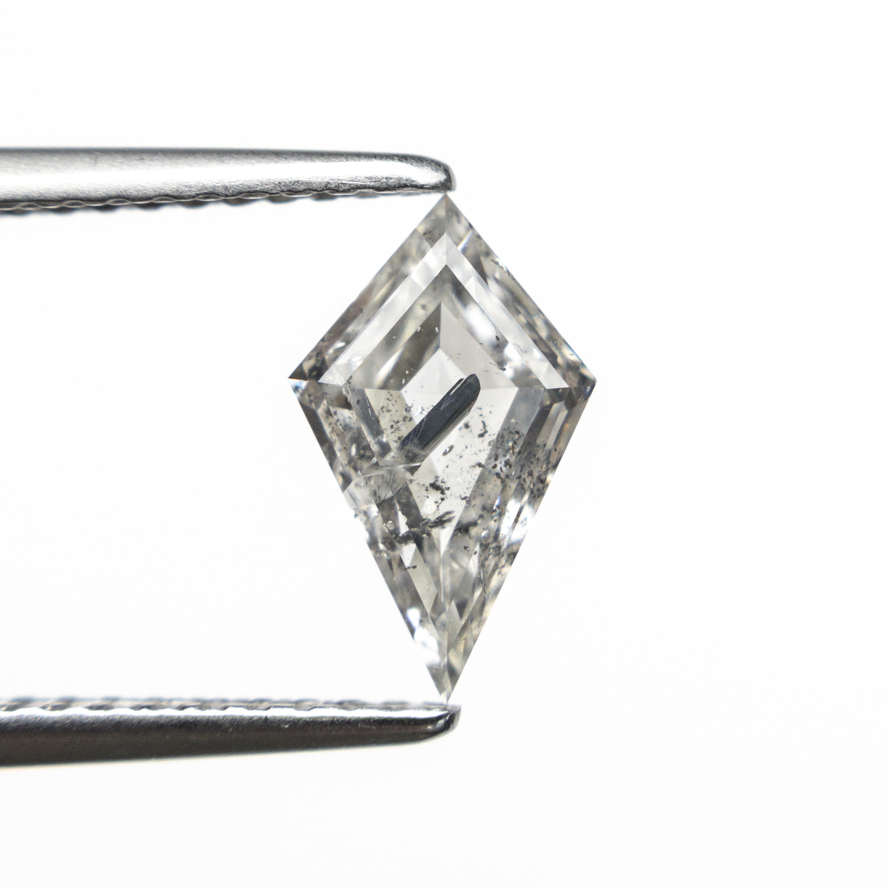 1.03ct 10.03x6.08x2.97mm Kite Step Cut 🇨🇦 27635-01 - Lelya - bespoke engagement and wedding rings made in Scotland, UK