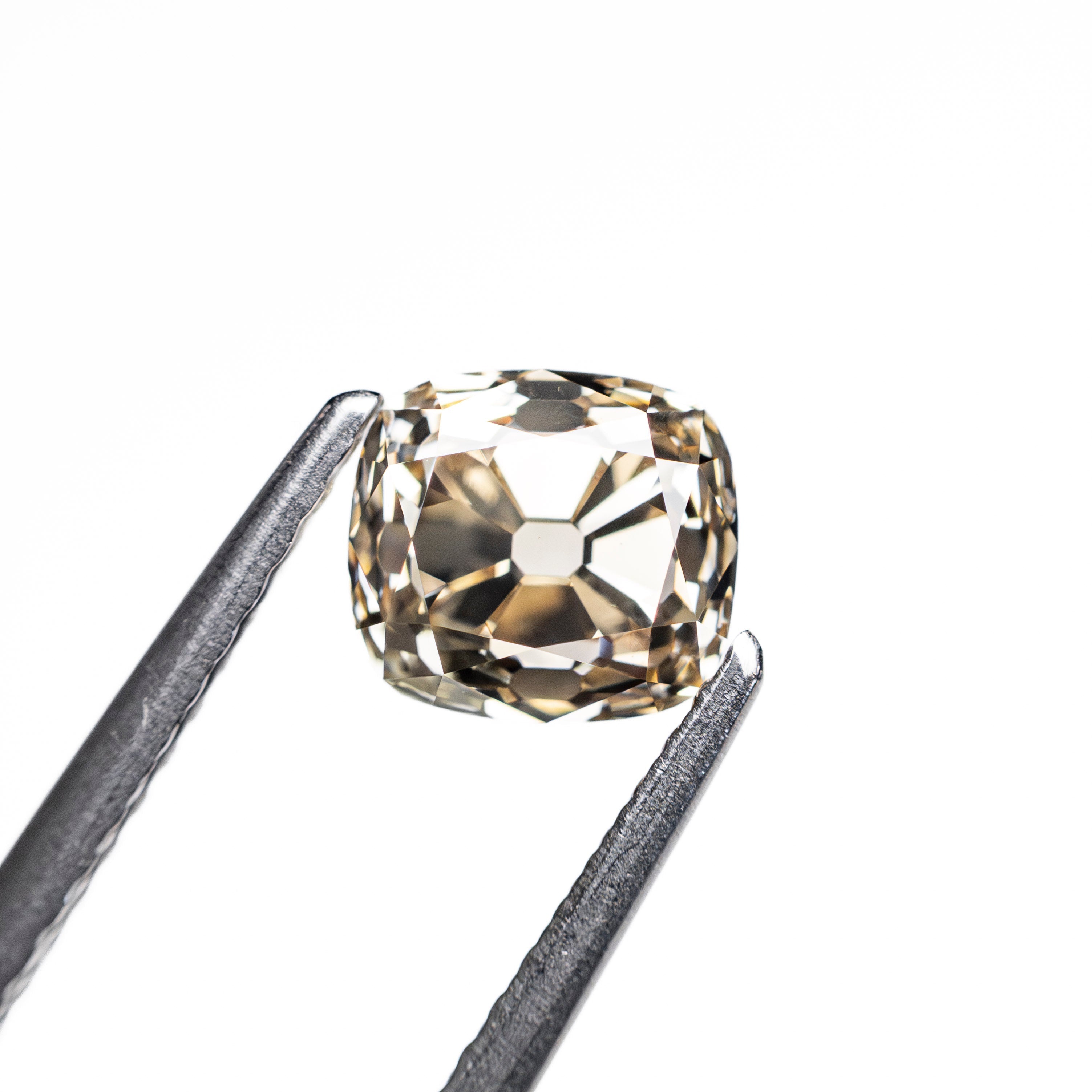 1.05ct 5.88x5.31x4.13mm VS2 C4 Modern Antique Old Mine Cut 🇨🇦 27999-01 - Lelya - bespoke engagement and wedding rings made in Scotland, UK