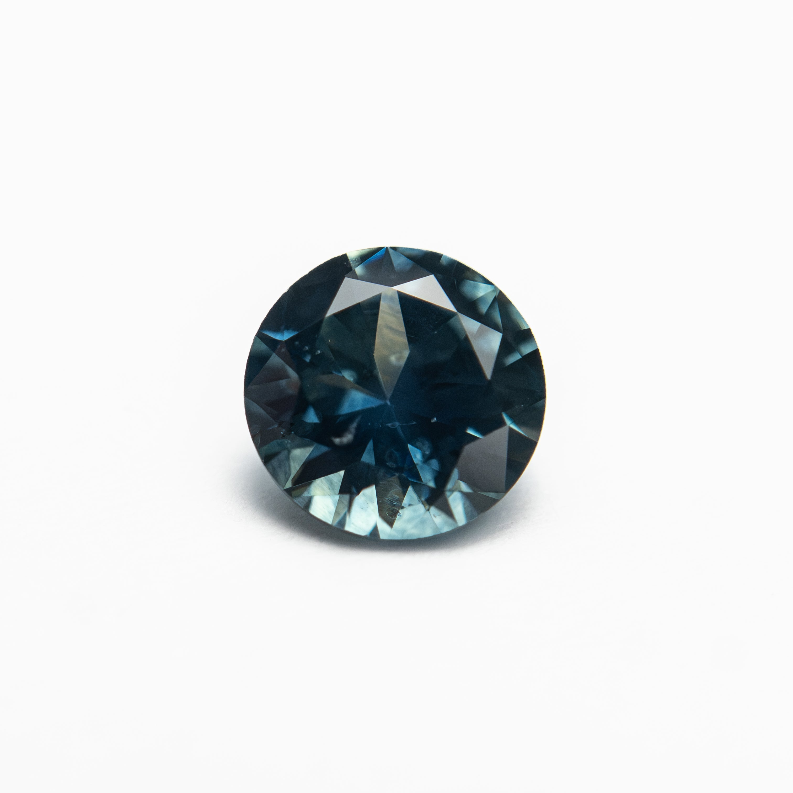 1.09ct 6.17x6.16x3.84mm Round Brilliant Sapphire 26526-14 - Lelya - bespoke engagement and wedding rings made in Scotland, UK