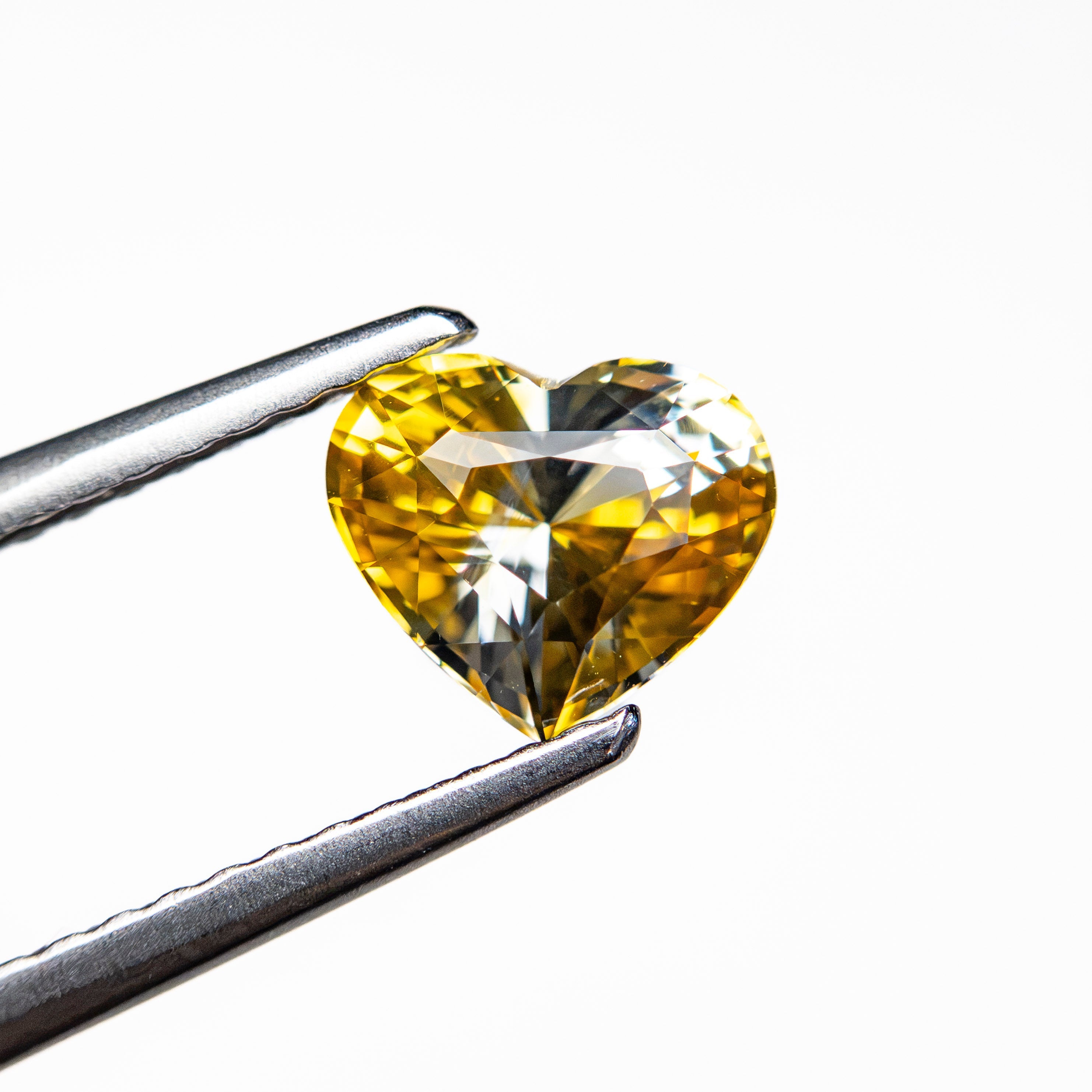 1.13ct 5.86x6.73x3.99mm Heart Brilliant Sapphire 28279-01 - Lelya - bespoke engagement and wedding rings made in Scotland, UK