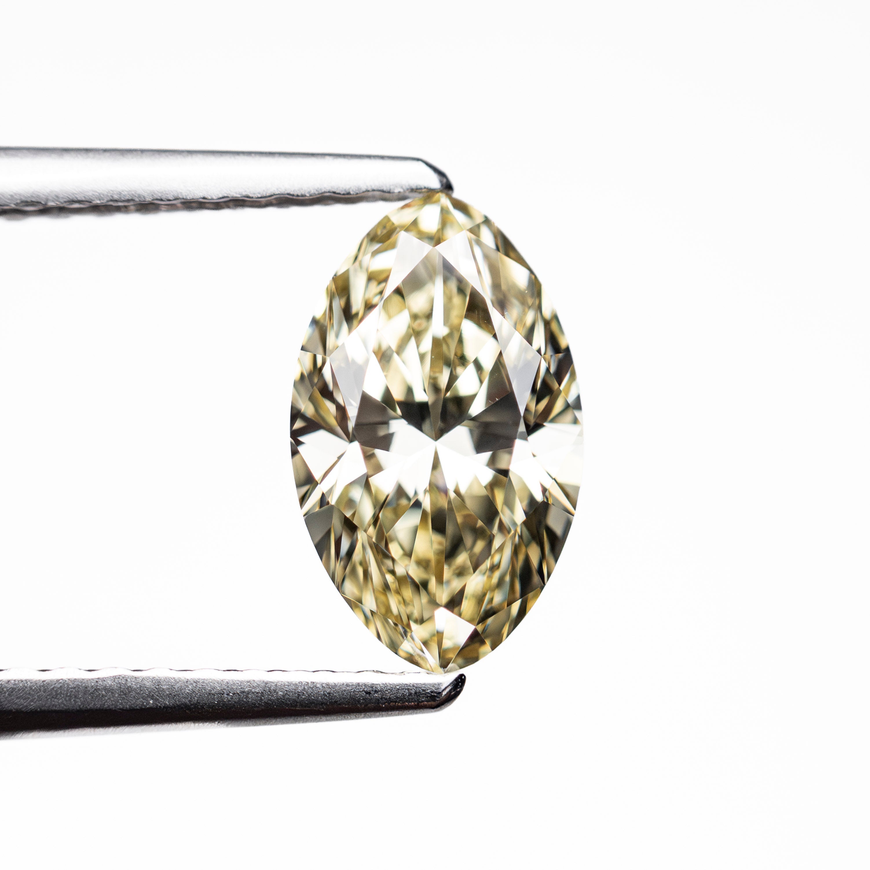 1.14ct 9.10x5.50x3.64mm VVS2 Light Yellow Moval Brilliant 🇨🇦 27993-01 - Lelya - bespoke engagement and wedding rings made in Scotland, UK