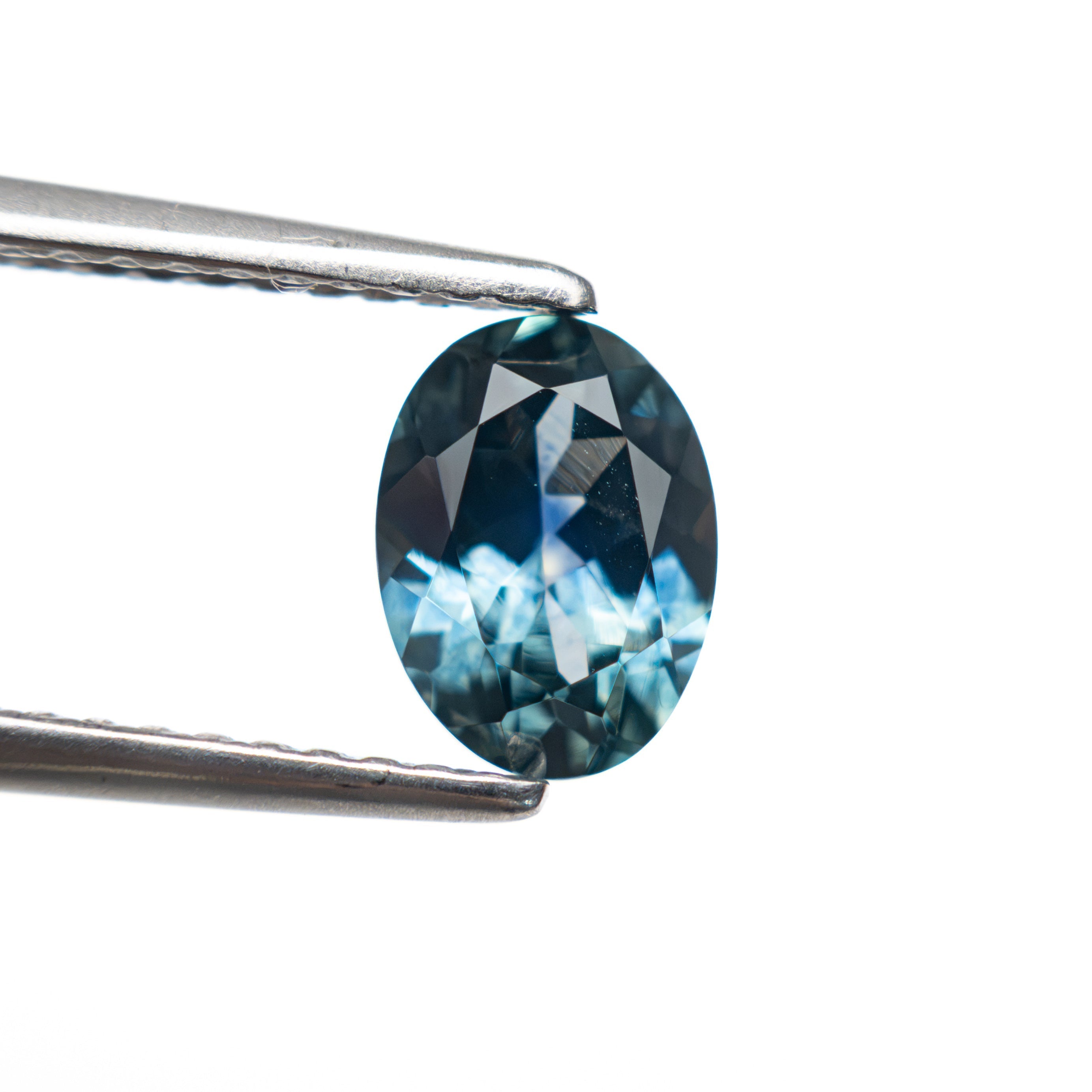 1.16ct 7.34x5.41x3.50mm Oval Brilliant Sapphire 28028-08 - Lelya - bespoke engagement and wedding rings made in Scotland, UK