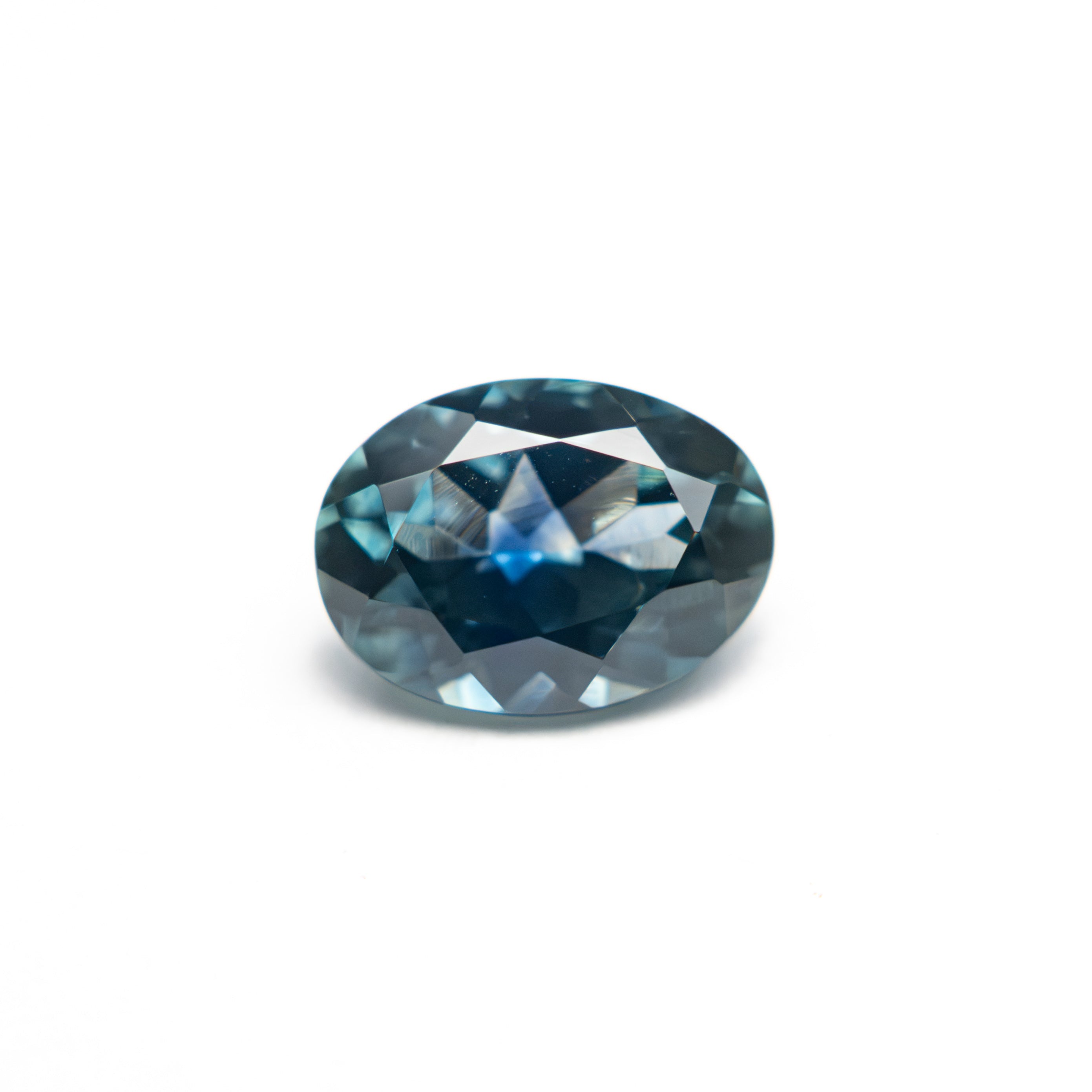 1.16ct 7.34x5.41x3.50mm Oval Brilliant Sapphire 28028-08 - Lelya - bespoke engagement and wedding rings made in Scotland, UK