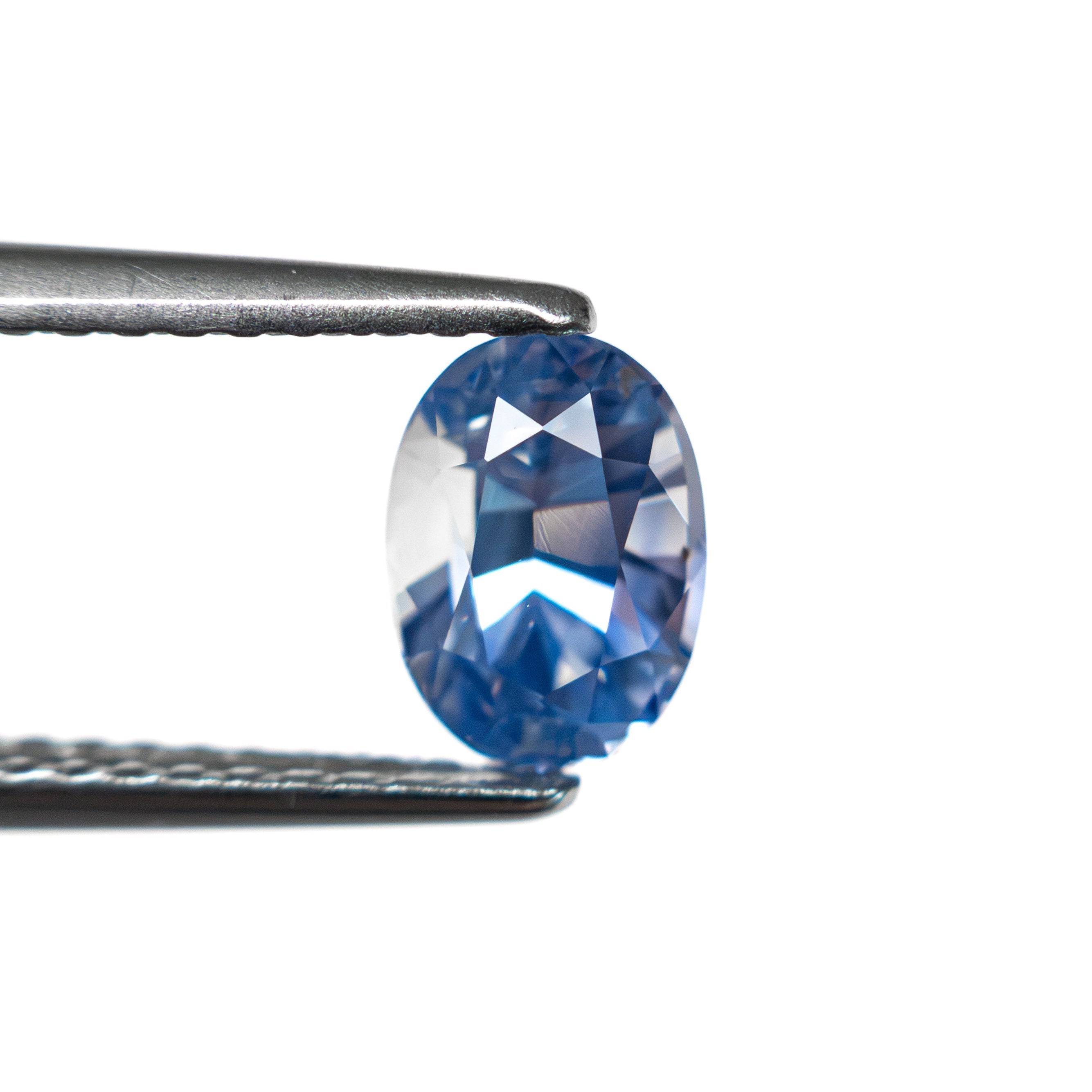 1.21ct 6.92x4.97x4.33mm Oval Brilliant Sapphire 28207-01 - Lelya - bespoke engagement and wedding rings made in Scotland, UK