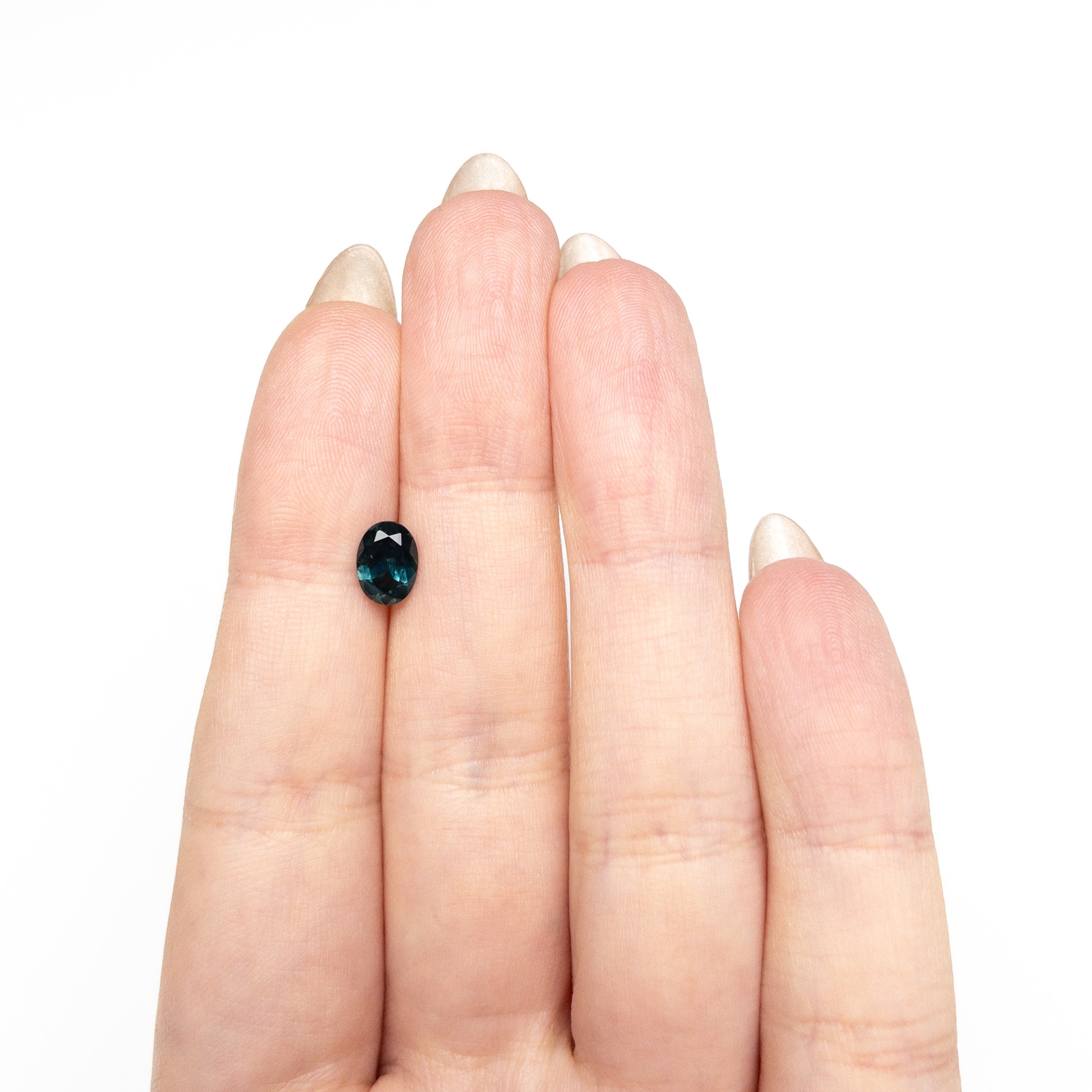 1.22ct 7.58x5.49x3.51mm Oval Brilliant Sapphire 28028-22 - Lelya - bespoke engagement and wedding rings made in Scotland, UK
