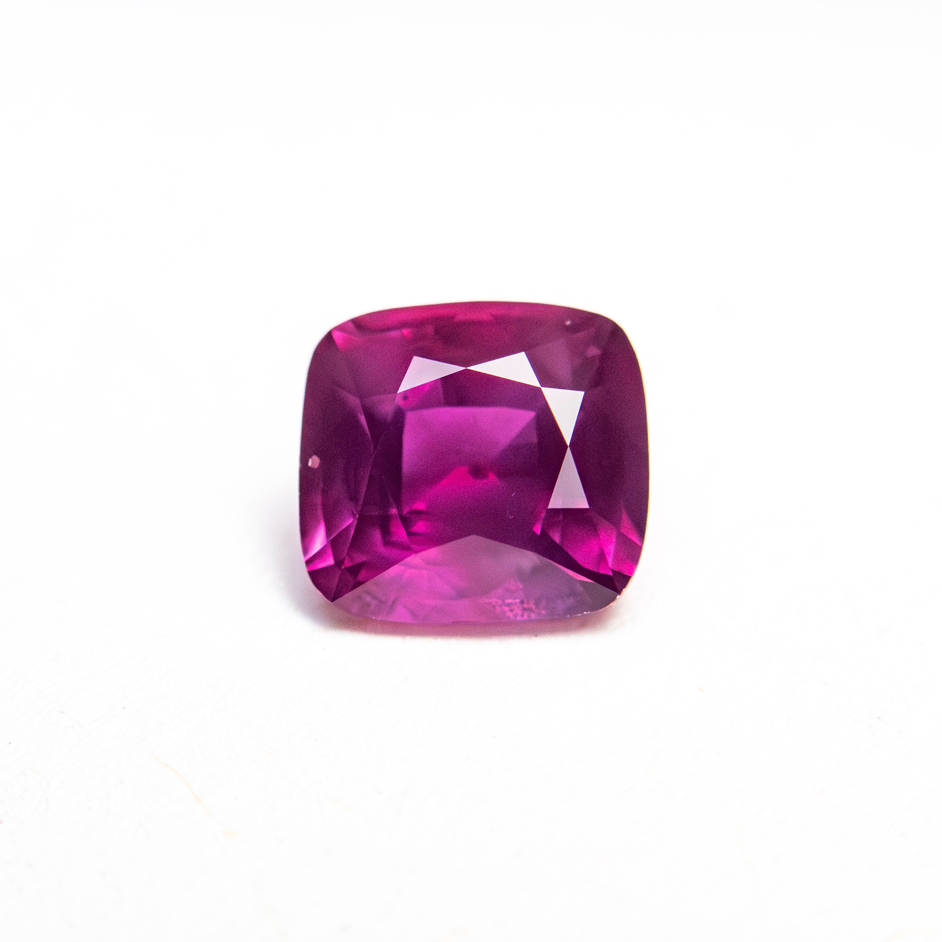 1.27ct 5.84x6.29x3.81mm Cushion Brilliant Sapphire 27957 - 19 - Lelya - bespoke engagement and wedding rings made in Scotland, UK
