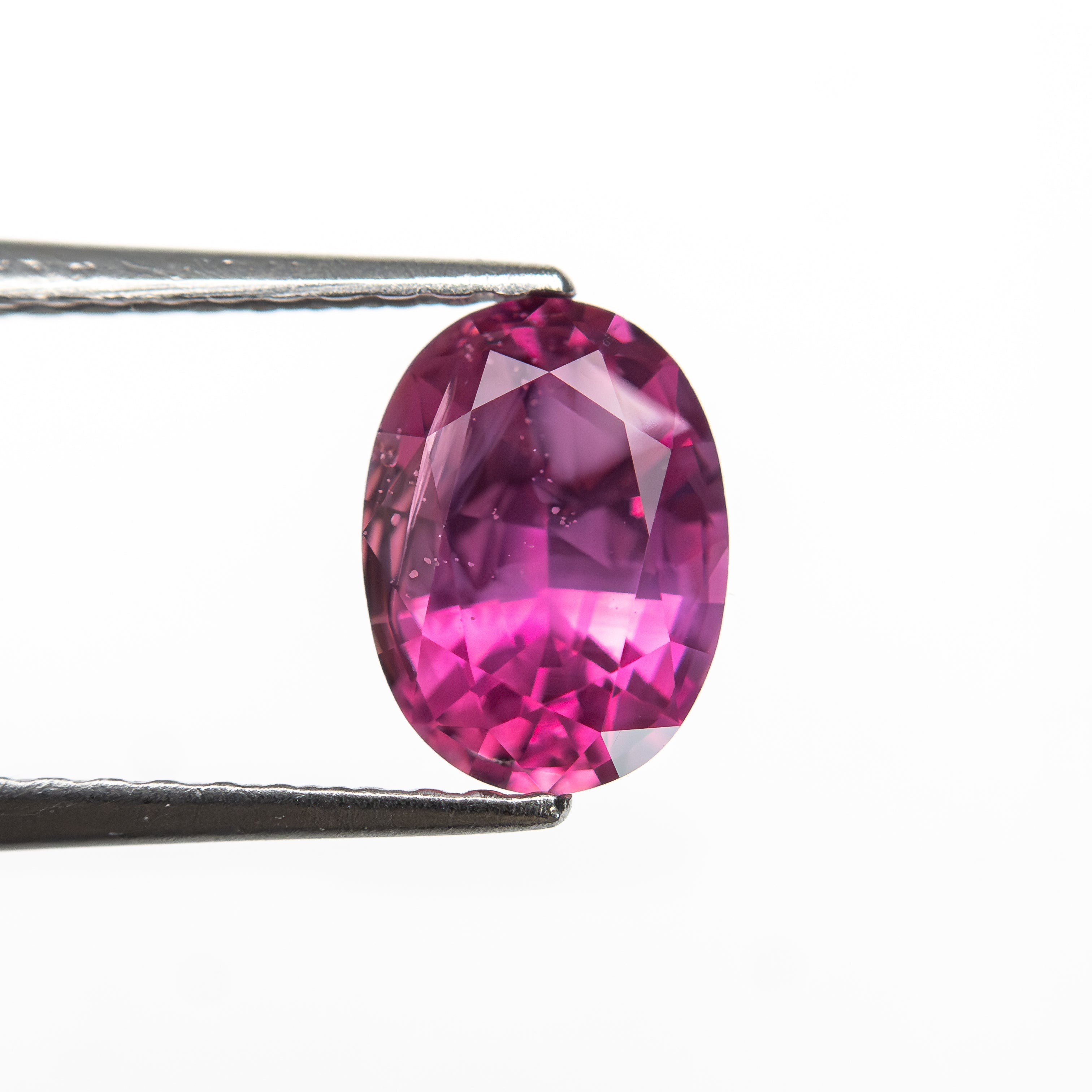 1.32ct 7.48x5.50x3.86mm Oval Brilliant Sapphire 27956 - 32 - Lelya - bespoke engagement and wedding rings made in Scotland, UK