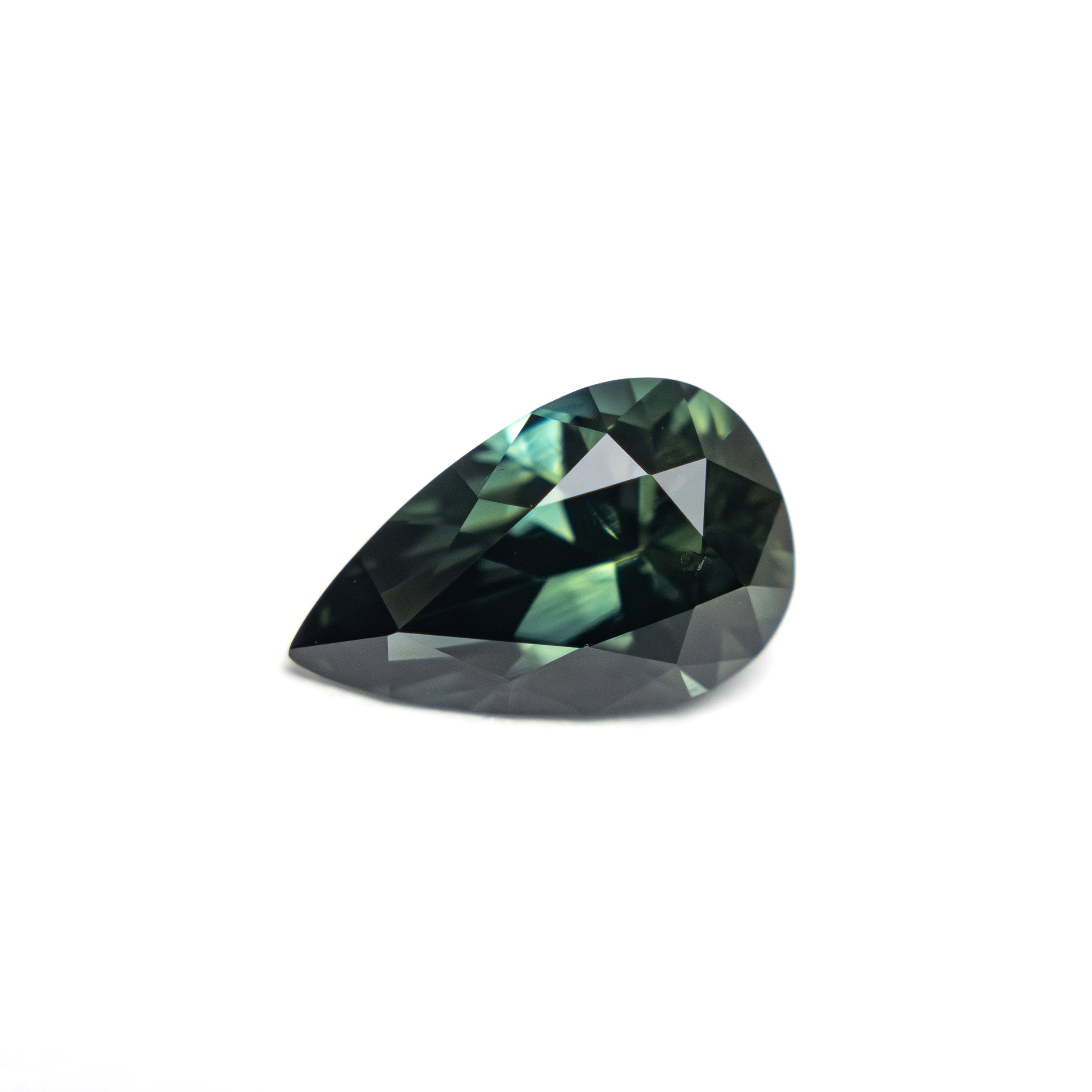 1.33ct 8.90x5.62x4.04mm Pear Brilliant Sapphire 25378 - 01 - Lelya - bespoke engagement and wedding rings made in Scotland, UK