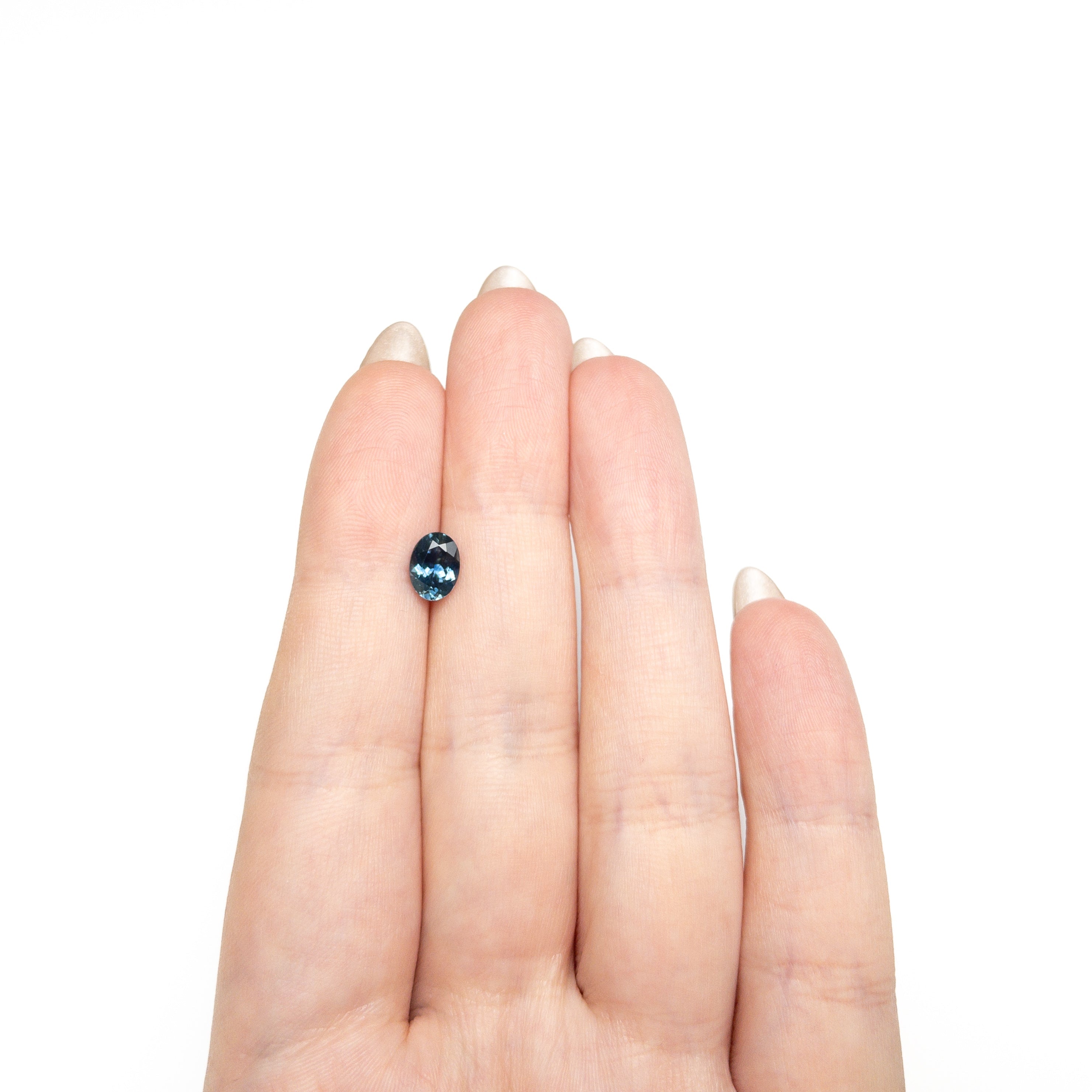 1.38ct 7.52x5.48x3.98mm Oval Brilliant Sapphire 28028-33 - Lelya - bespoke engagement and wedding rings made in Scotland, UK