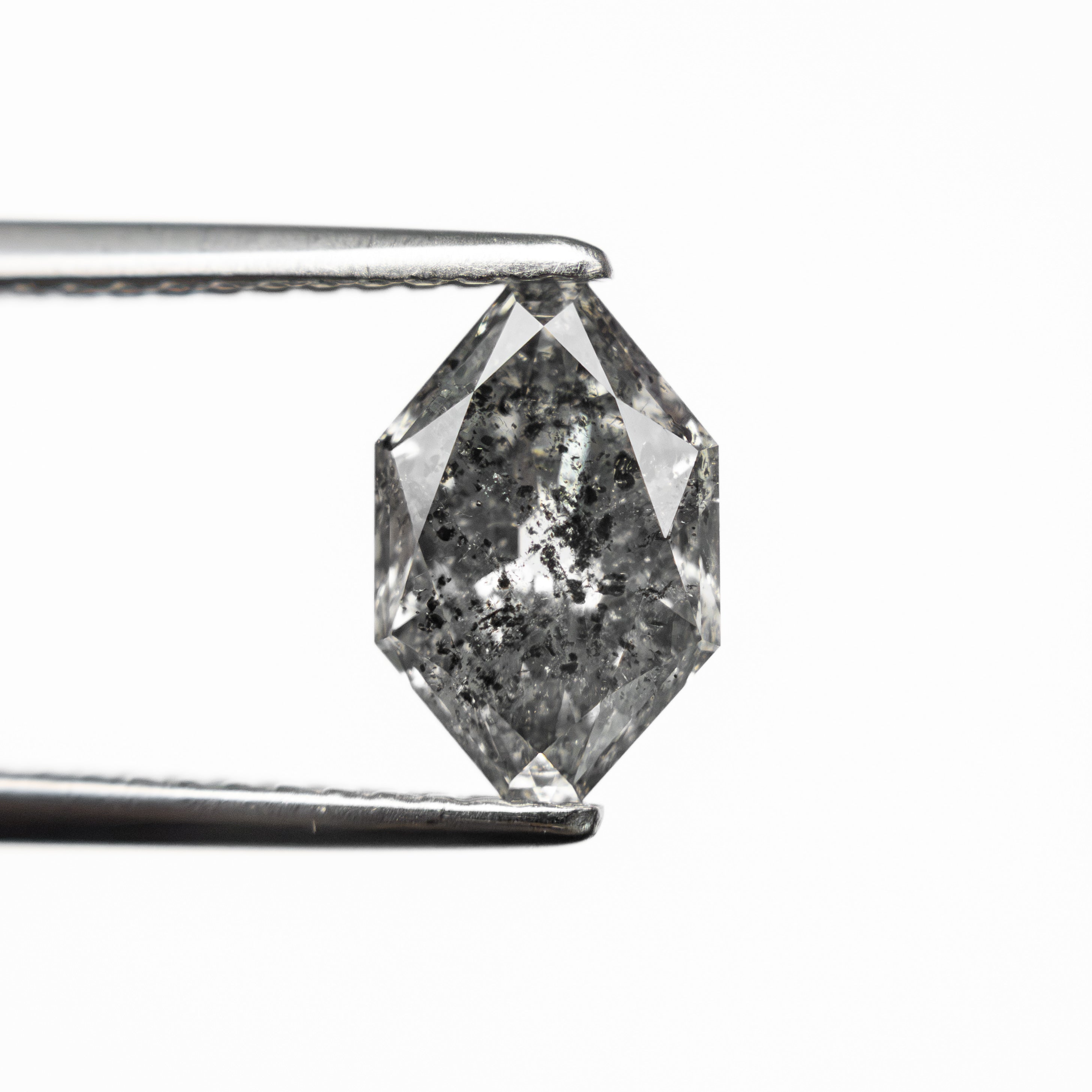 1.39ct 8.60x5.75x3.76mm Modern Antique Octagon Brilliant 🇨🇦 28087-01 - Lelya - bespoke engagement and wedding rings made in Scotland, UK