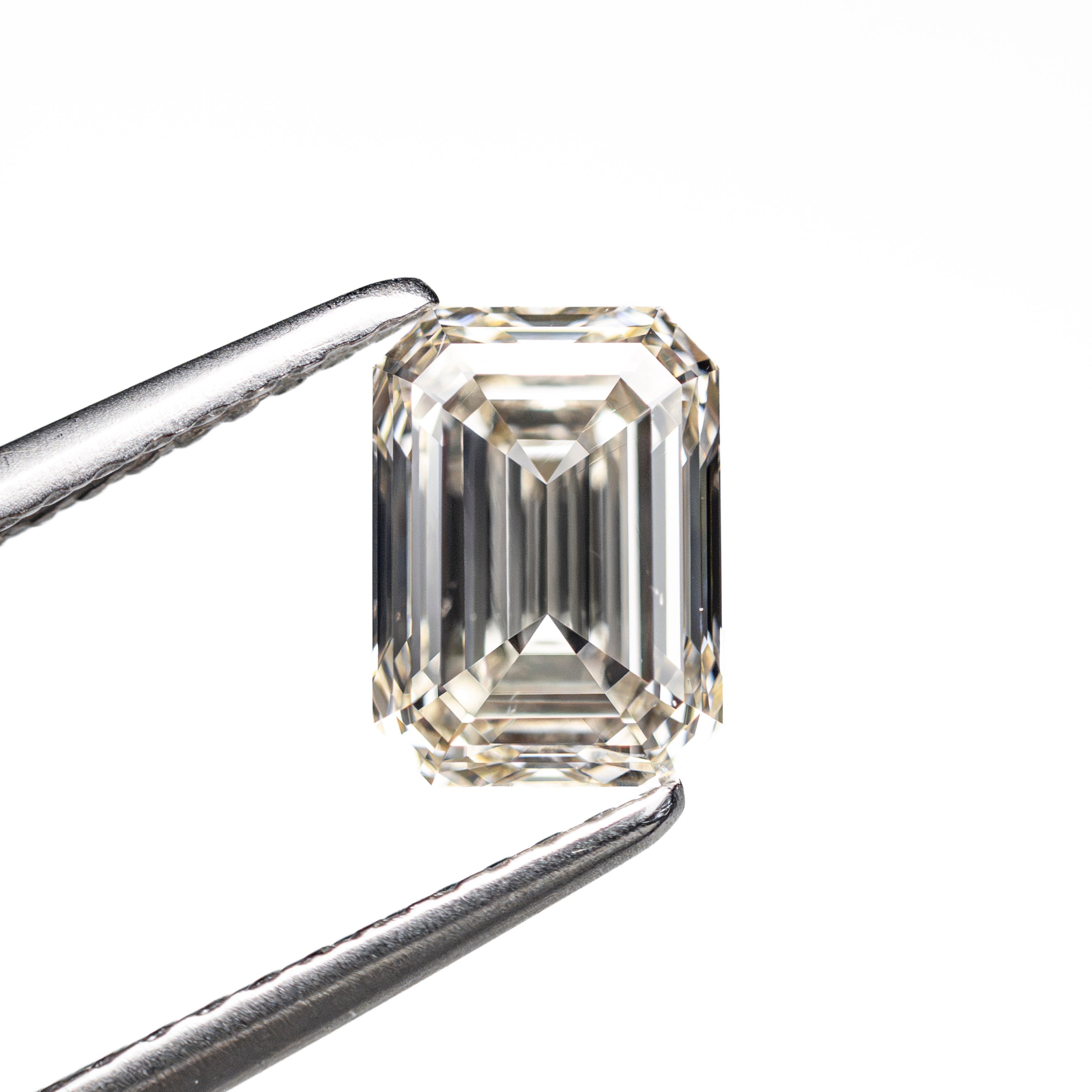1.50ct 7.31x5.32x3.68mm VS2 L Cut Corner Rectangle Step Cut 🇨🇦 28313-18 - Lelya - bespoke engagement and wedding rings made in Scotland, UK