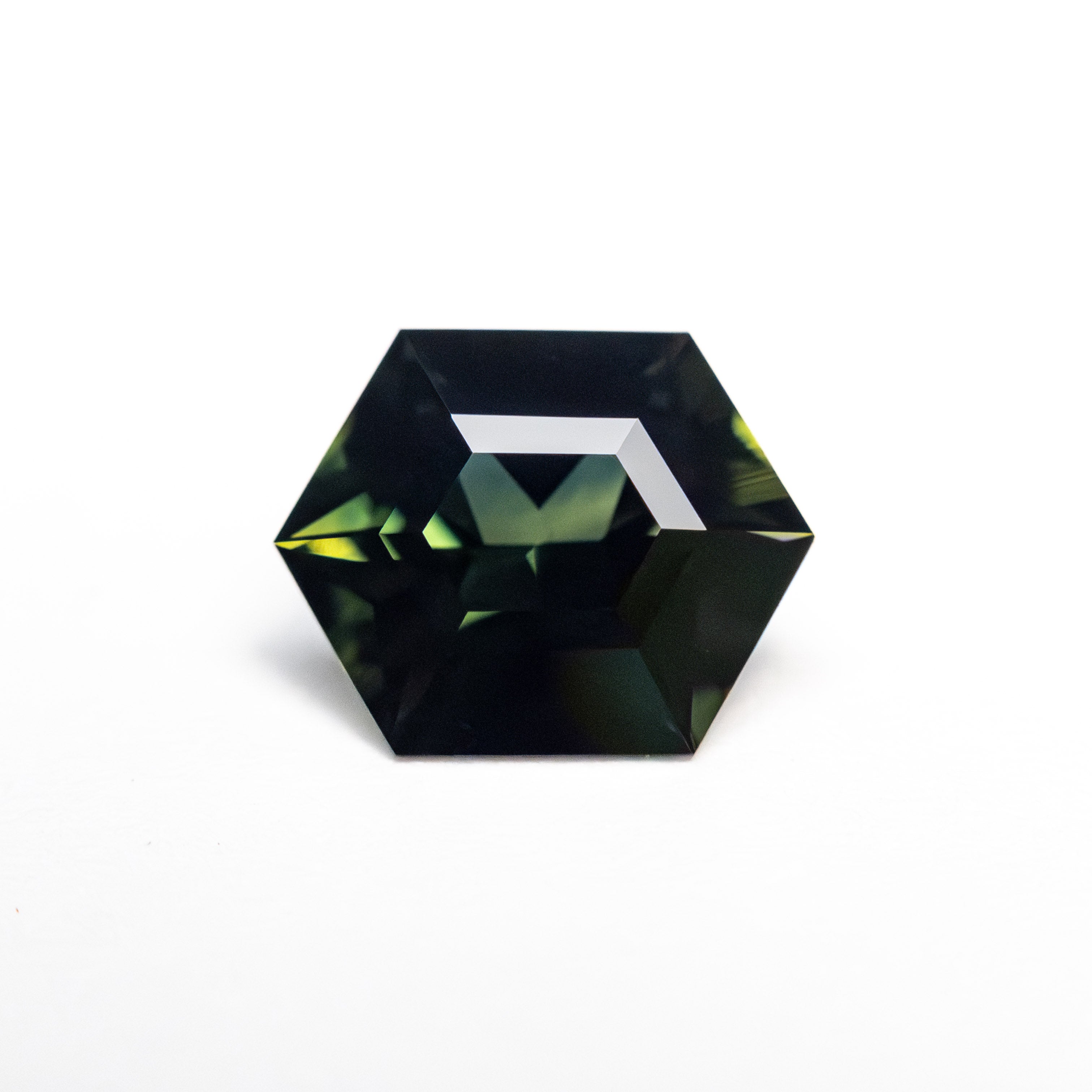 1.51ct 8.20x6.58x3.95mm Hexagon Step Cut Sapphire 26344 - 02 - Lelya - bespoke engagement and wedding rings made in Scotland, UK