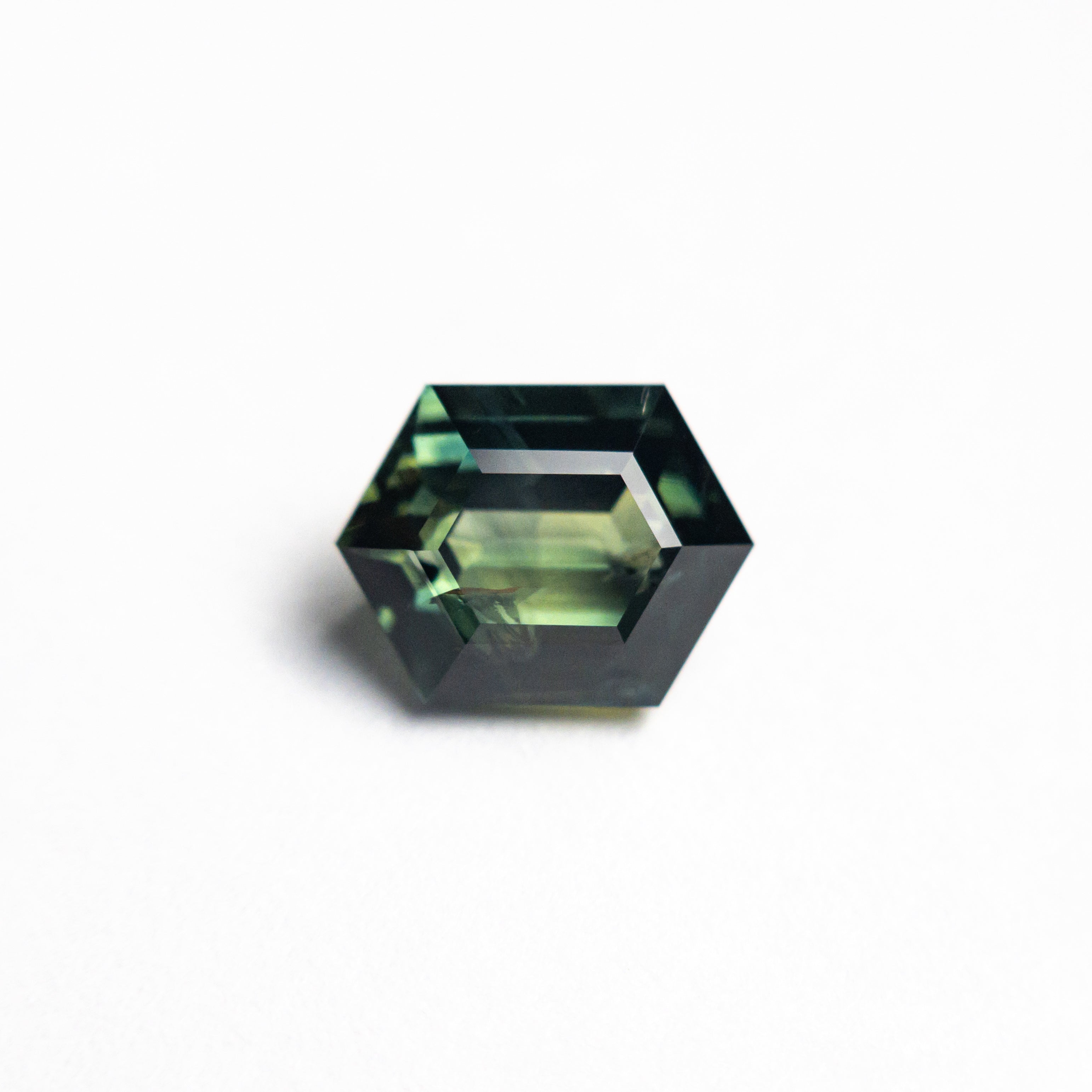 1.52ct 7.69x5.93x3.81mm Hexagon Step Cut Sapphire 25381 - 02 - Lelya - bespoke engagement and wedding rings made in Scotland, UK