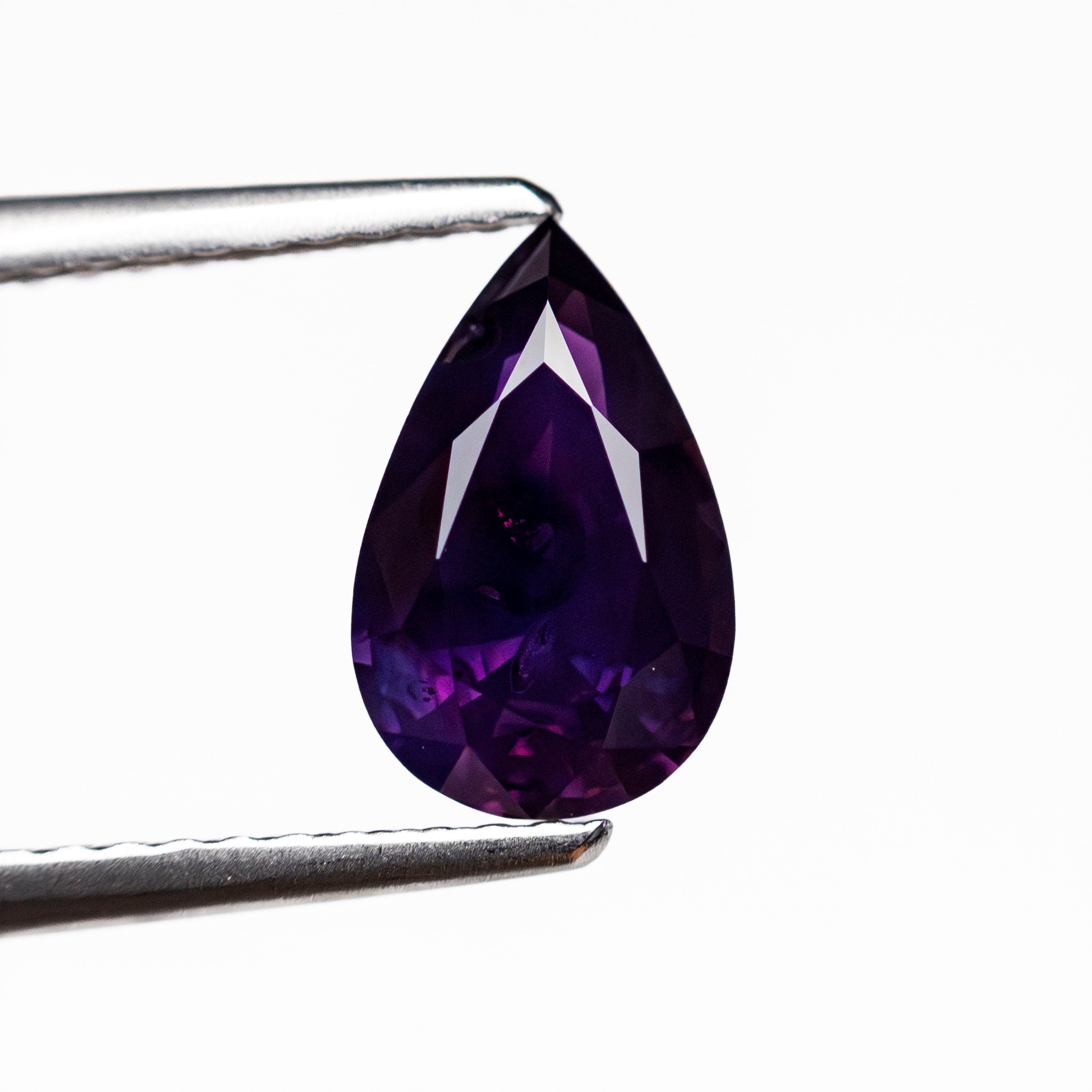 1.52ct 9.28x5.86x3.83mm Pear Brilliant Sapphire 27956 - 05 - Lelya - bespoke engagement and wedding rings made in Scotland, UK
