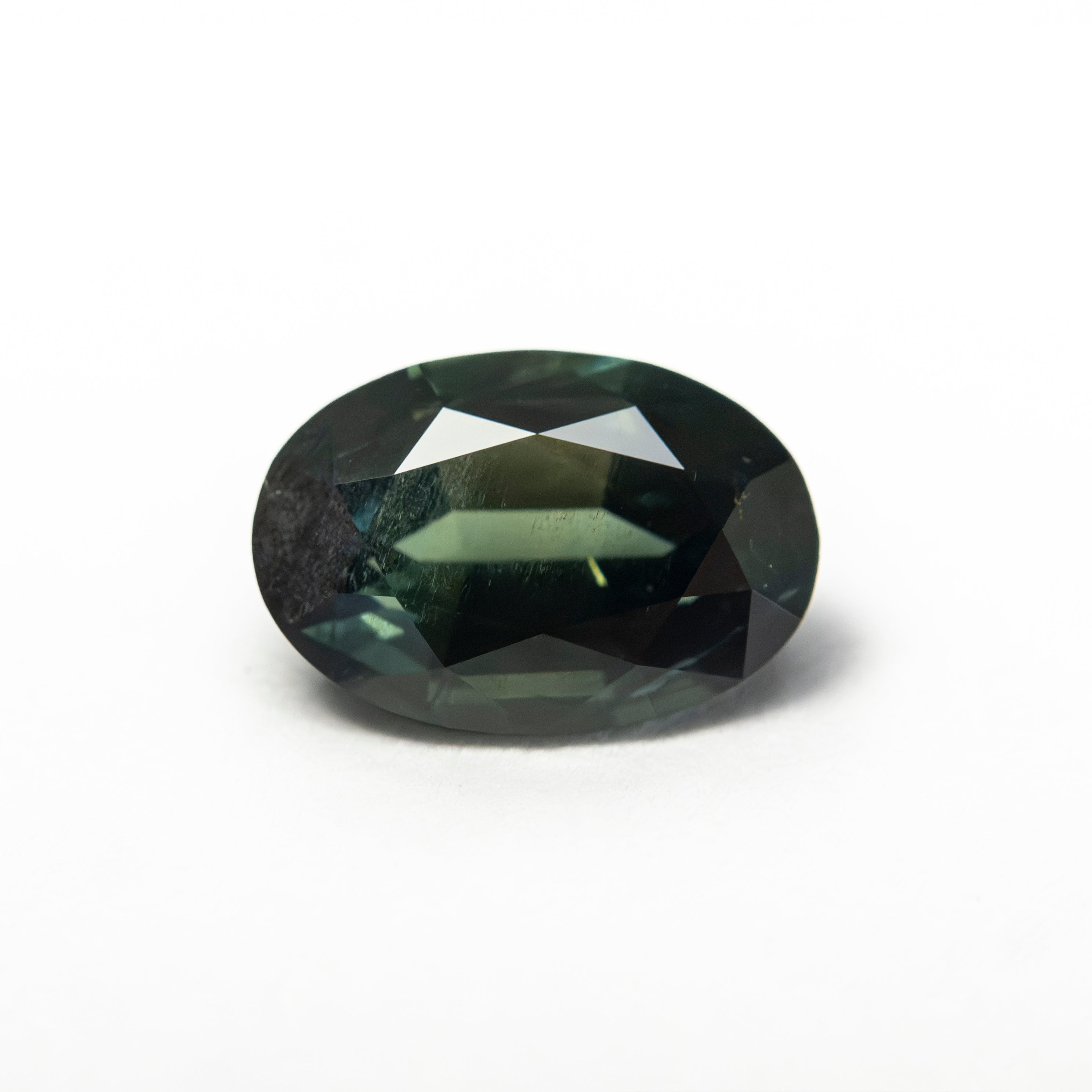 1.59ct 8.53x5.85x3.78mm Oval Brilliant Sapphire 28309-01 - Lelya - bespoke engagement and wedding rings made in Scotland, UK