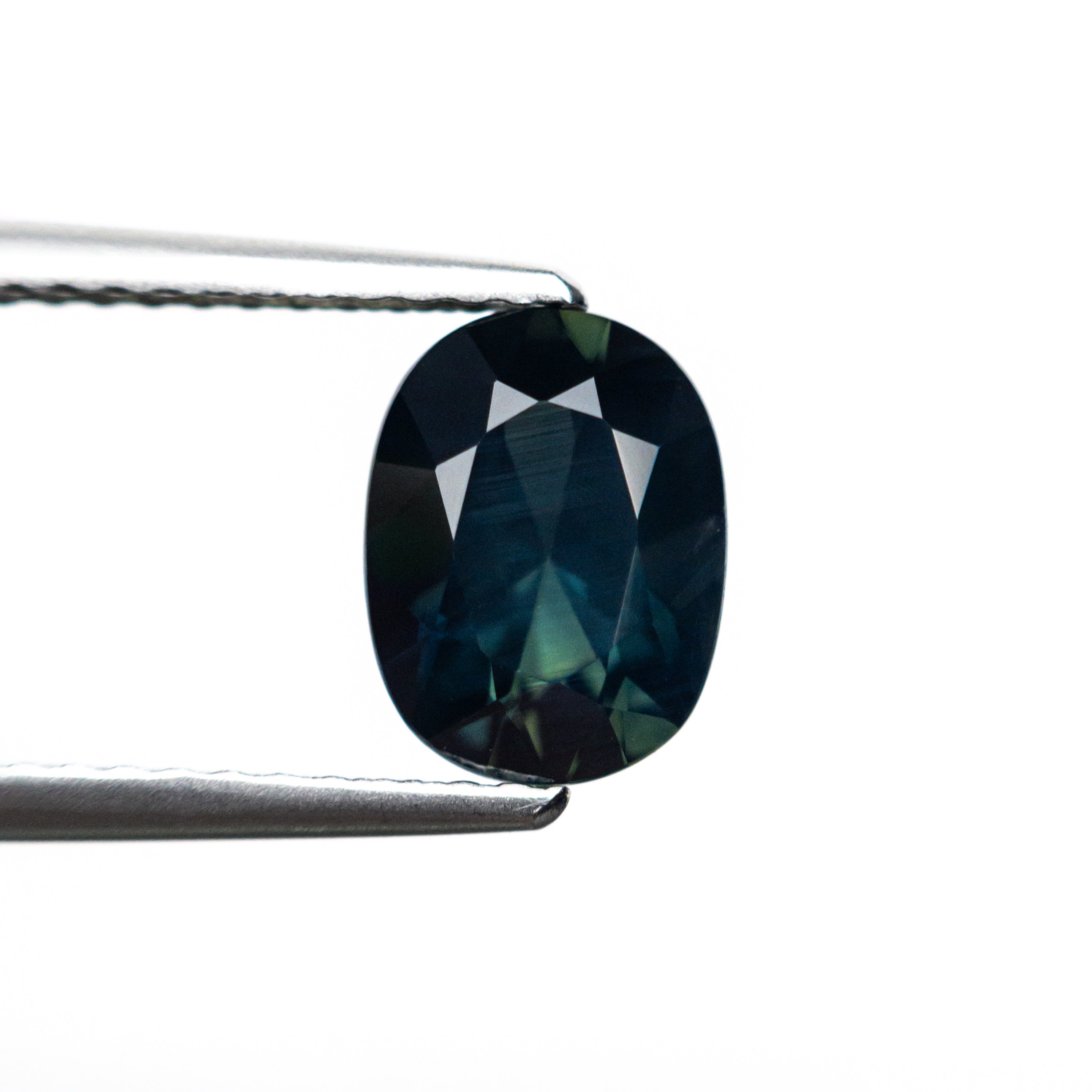 1.68ct 8.13x6.17x4.43mm Oval Brilliant Sapphire 25782 - 04 - Lelya - bespoke engagement and wedding rings made in Scotland, UK