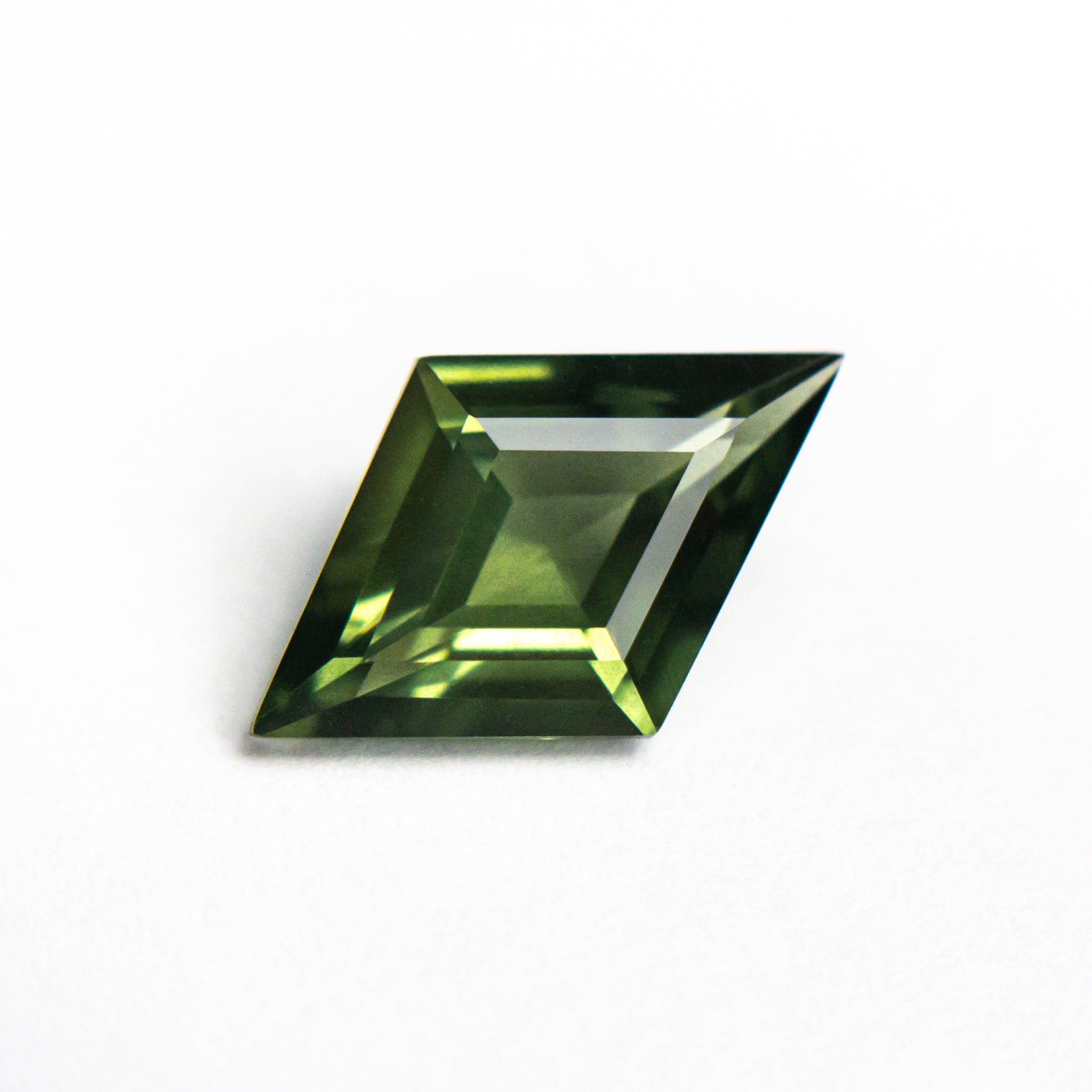 1.69ct 11.89x7.38x3.64mm Kite Step Cut Sapphire 25362 - 01 - Lelya - bespoke engagement and wedding rings made in Scotland, UK