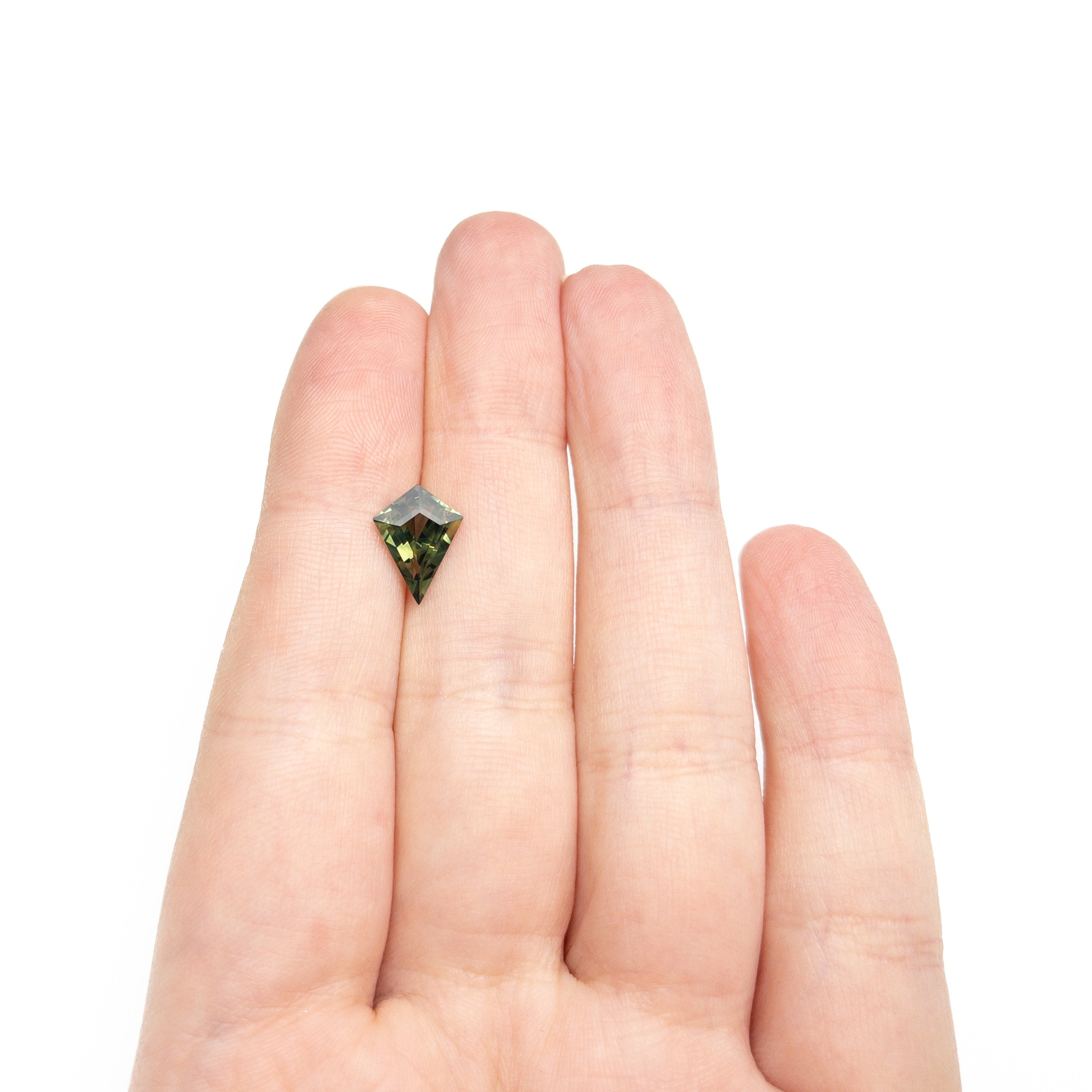 1.80ct 10.56x7.33x4.67mm Kite Step Cut Sapphire 27139 - 01 - Lelya - bespoke engagement and wedding rings made in Scotland, UK