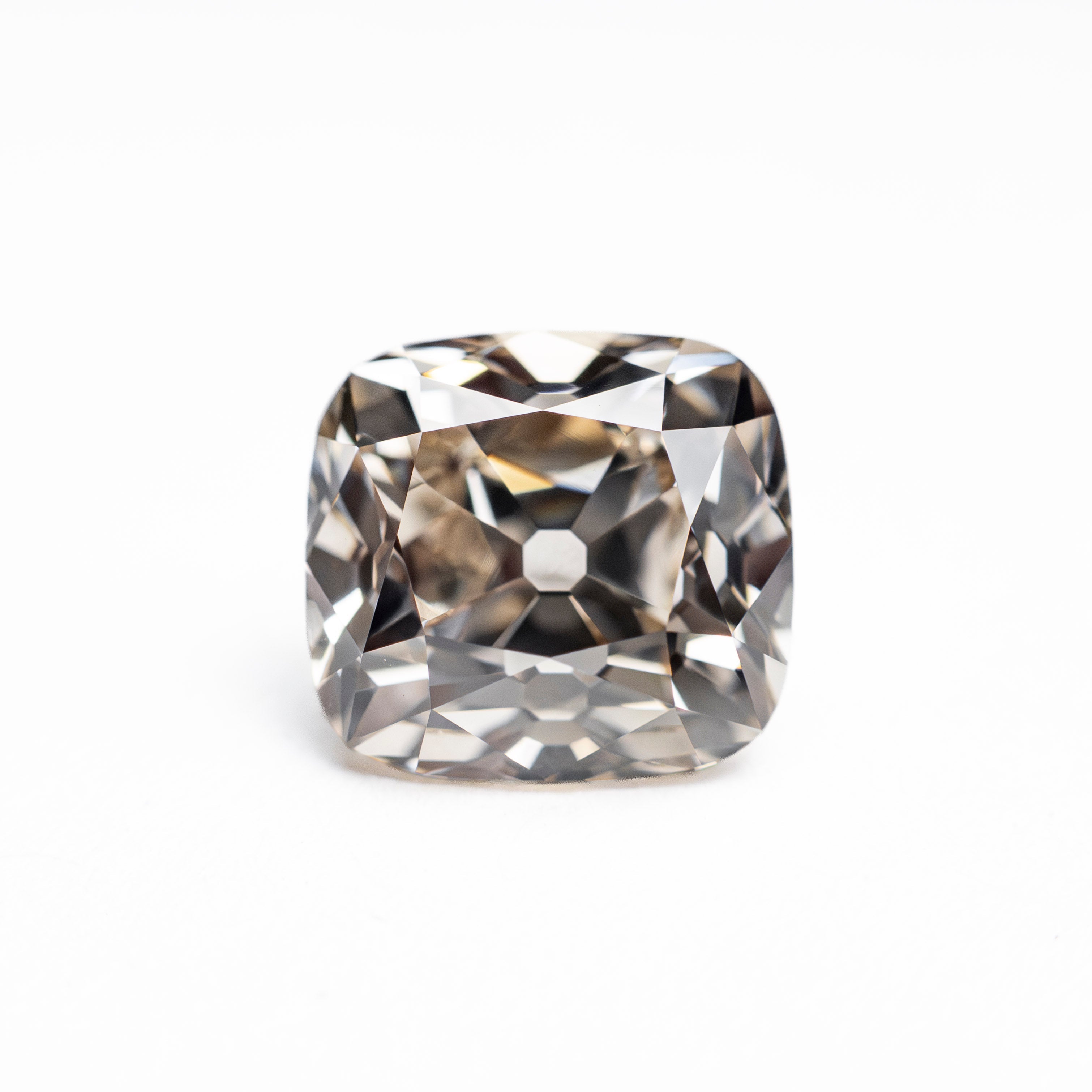 1.90ct 7.37x6.84x4.71mm VVS2 Q-R Modern Antique Old Mine Cut 🇨🇦 27996-01 - Lelya - bespoke engagement and wedding rings made in Scotland, UK