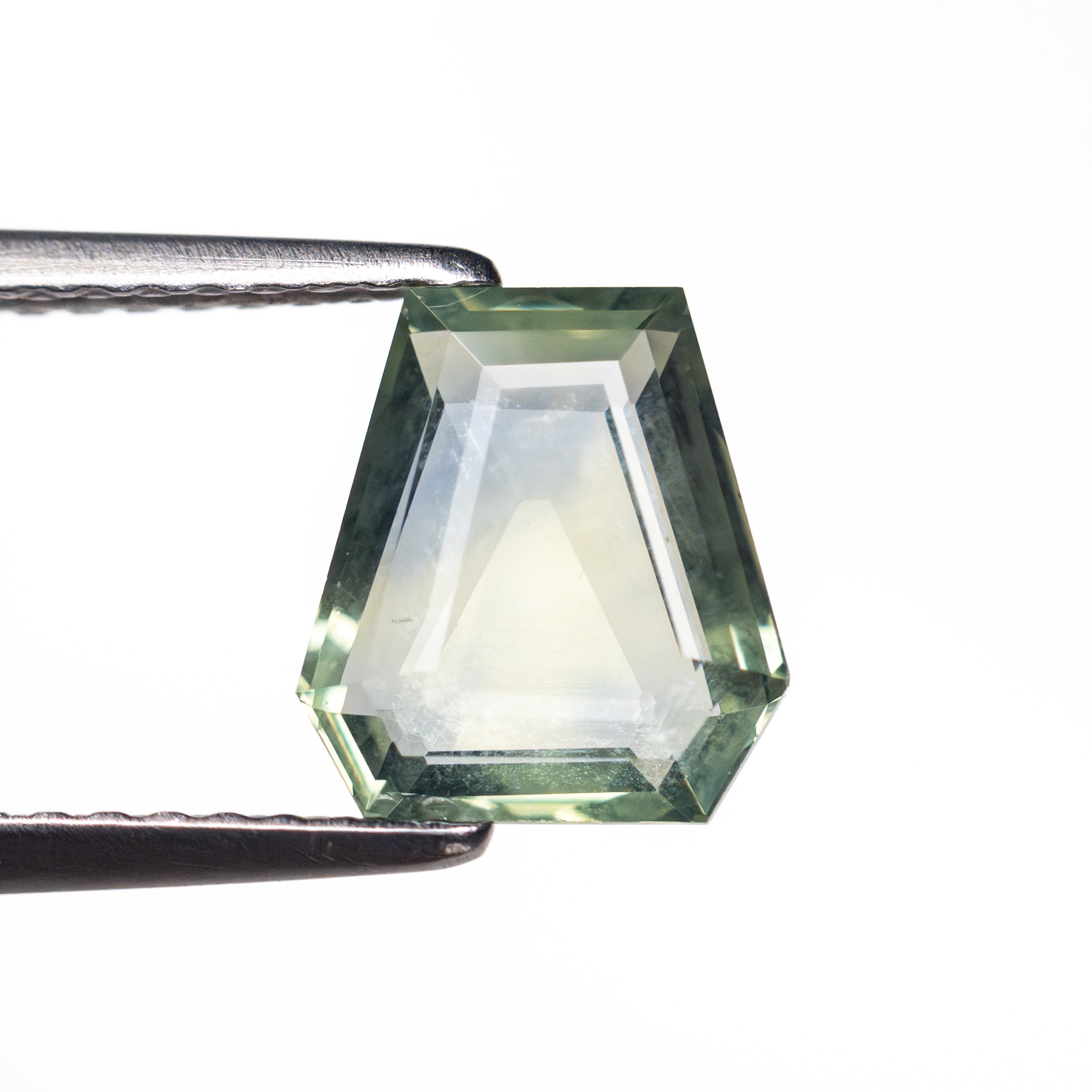 1.93ct 8.06x7.32x3.11mm Coffin Portrait Cut Sapphire 22434 - 127 - Lelya - bespoke engagement and wedding rings made in Scotland, UK