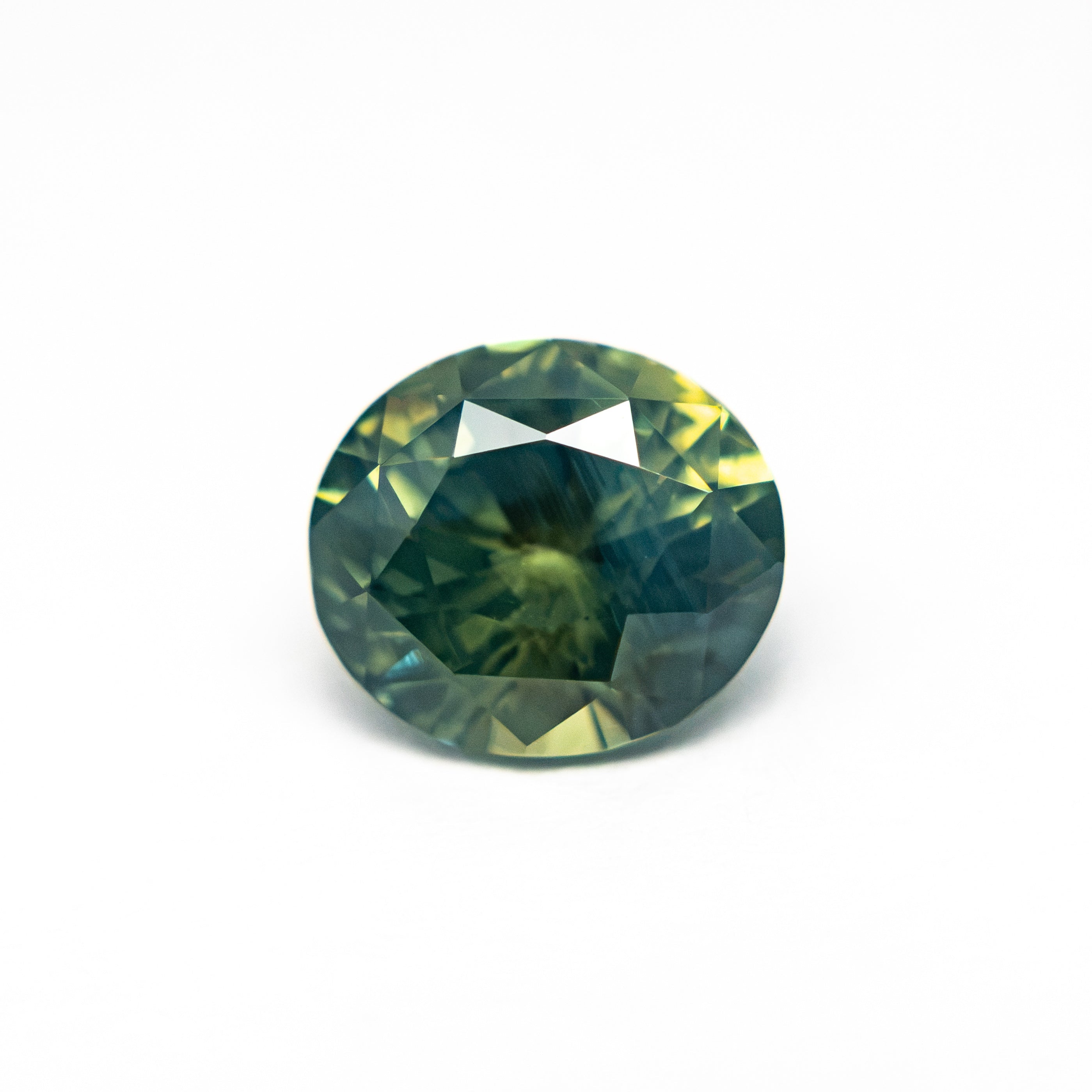 2.00ct 7.65x6.72x4.73mm Oval Brilliant Sapphire 28254-01 - Lelya - bespoke engagement and wedding rings made in Scotland, UK