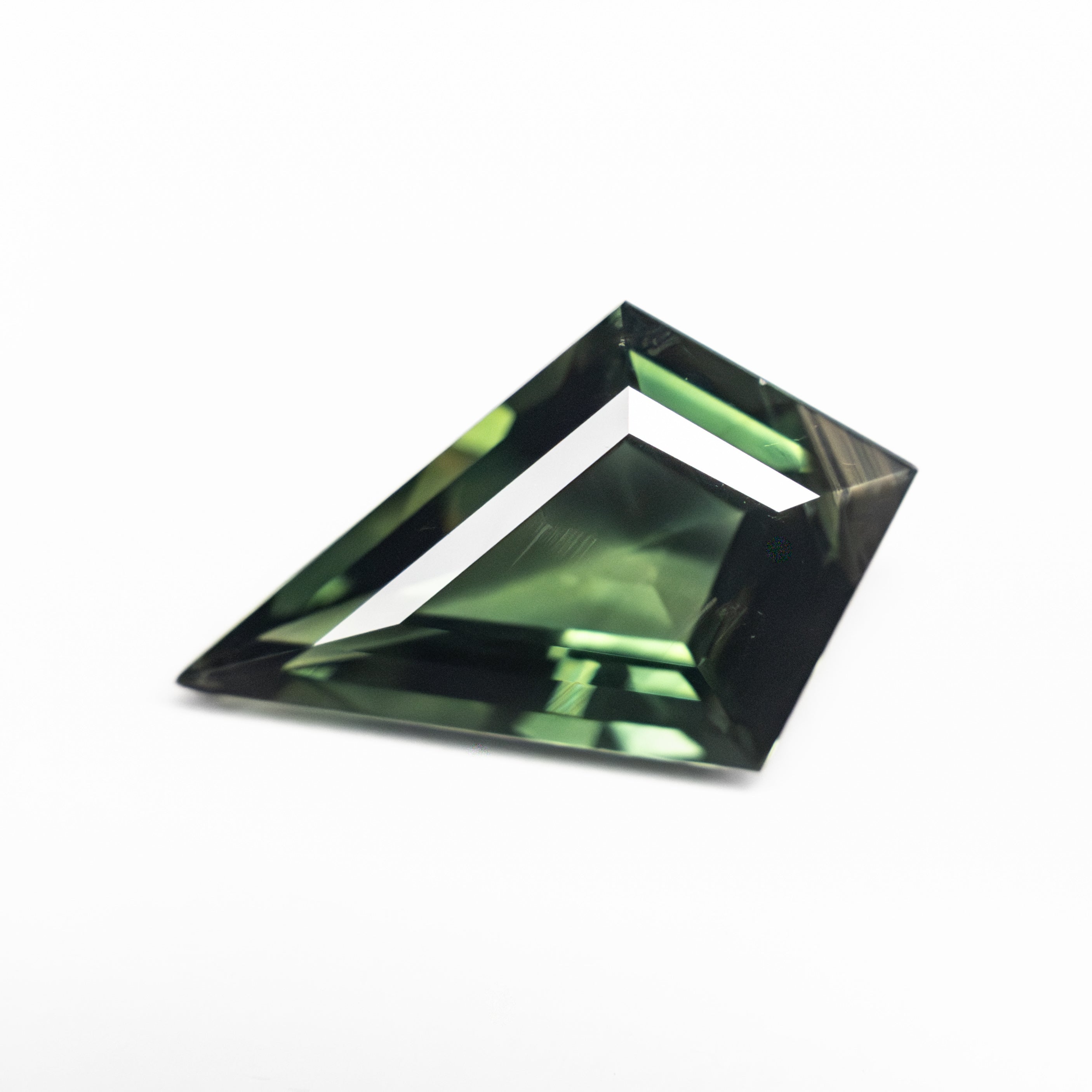 2.03ct 12.61x8.03x3.81mm Kite Step Cut Sapphire 27328 - 01 - Lelya - bespoke engagement and wedding rings made in Scotland, UK