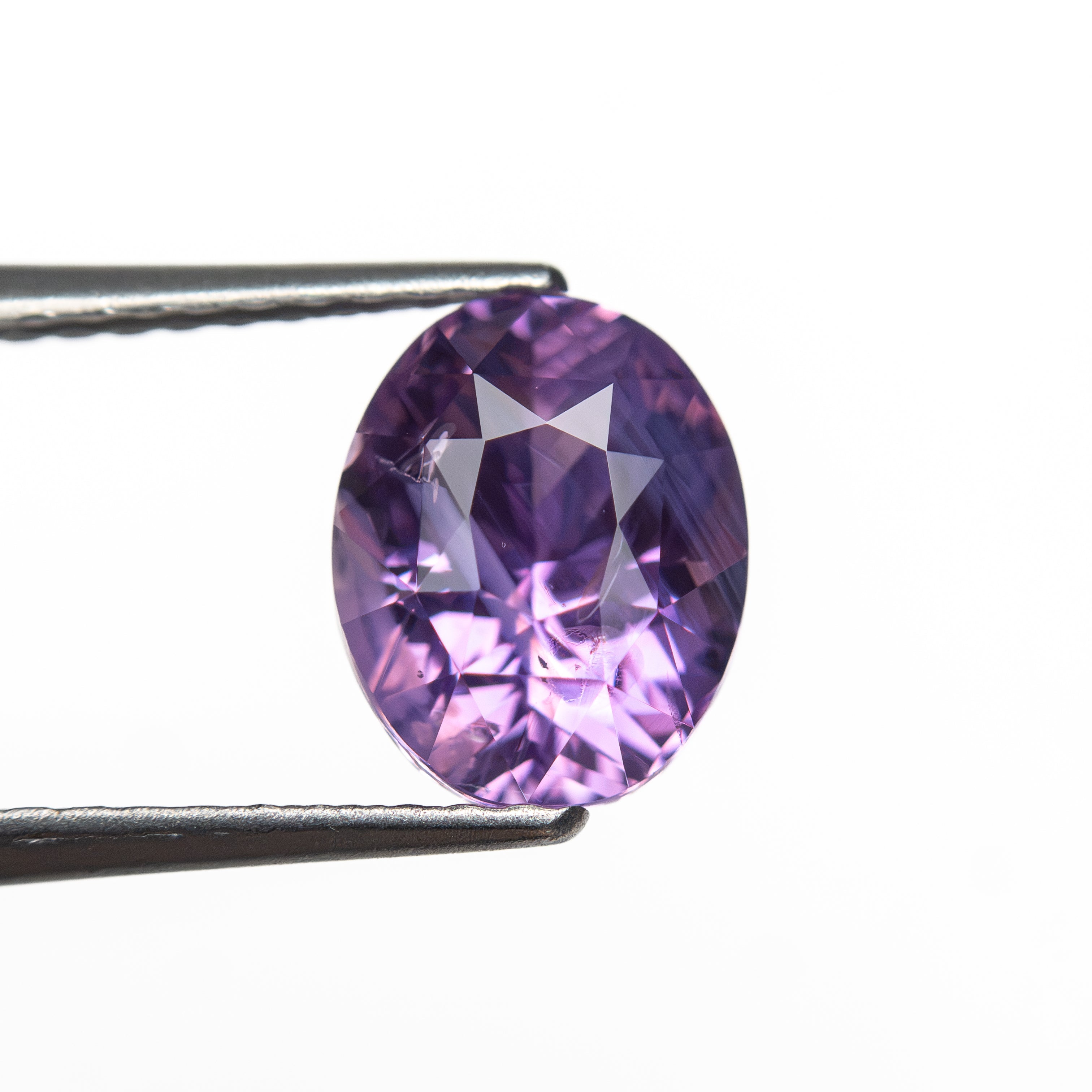 2.15ct 7.90x6.31x5.25mm Oval Brilliant Sapphire 28213-01 - Lelya - bespoke engagement and wedding rings made in Scotland, UK